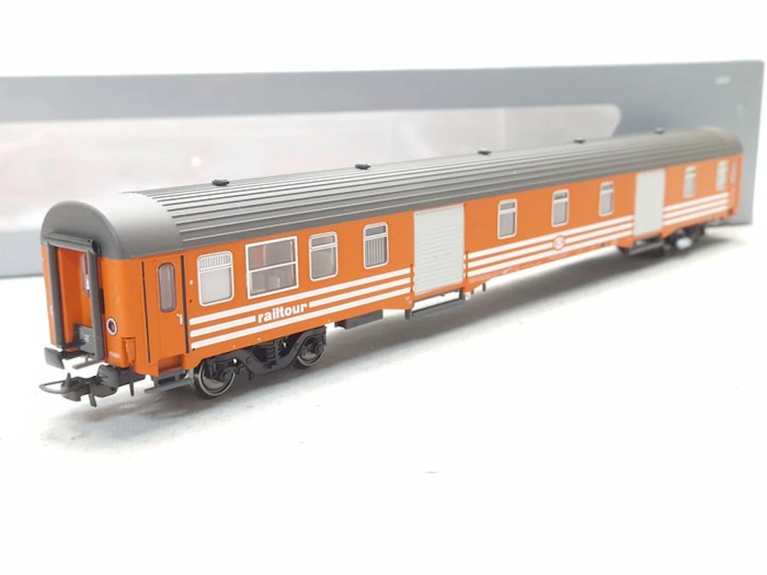 L.S. Models H0 - 42005 - Model train passenger carriage...