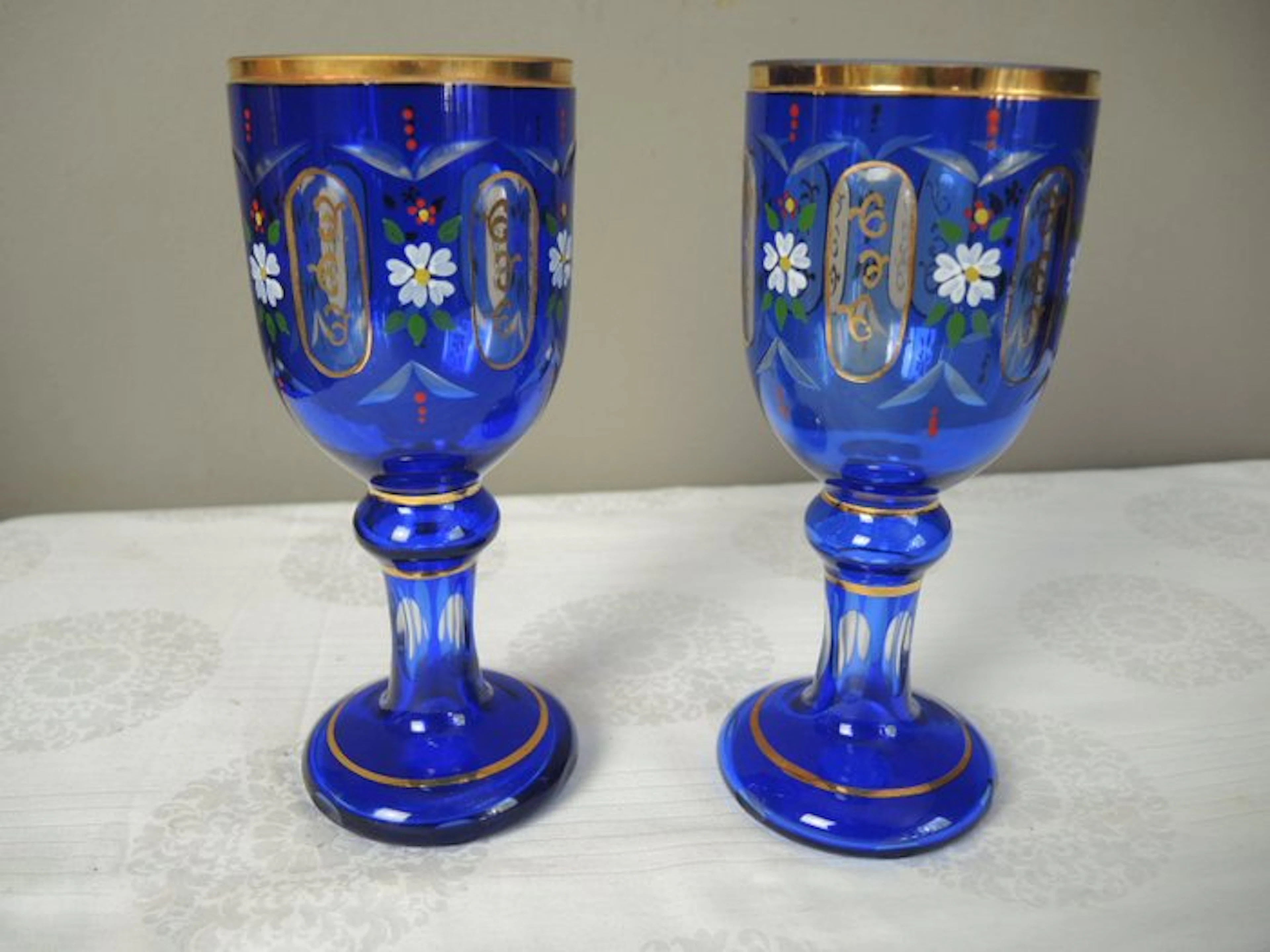 Ludwig Moser und Söhne - Moser - Jar (2) - glass trophies - Mouth-blown