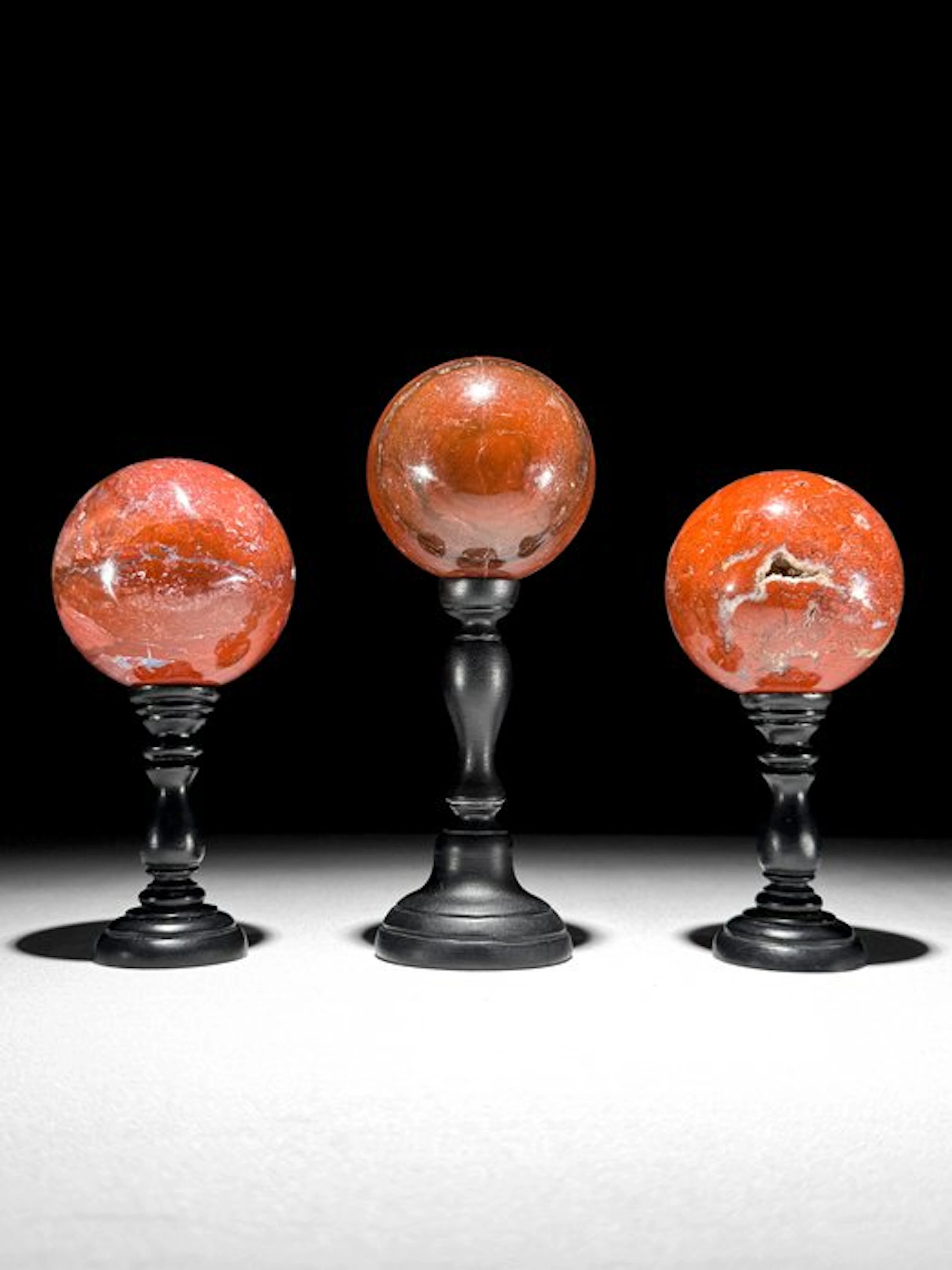 NO RESERVE PRICE - Stunning set of 3 Red Jasper Spheres on custom