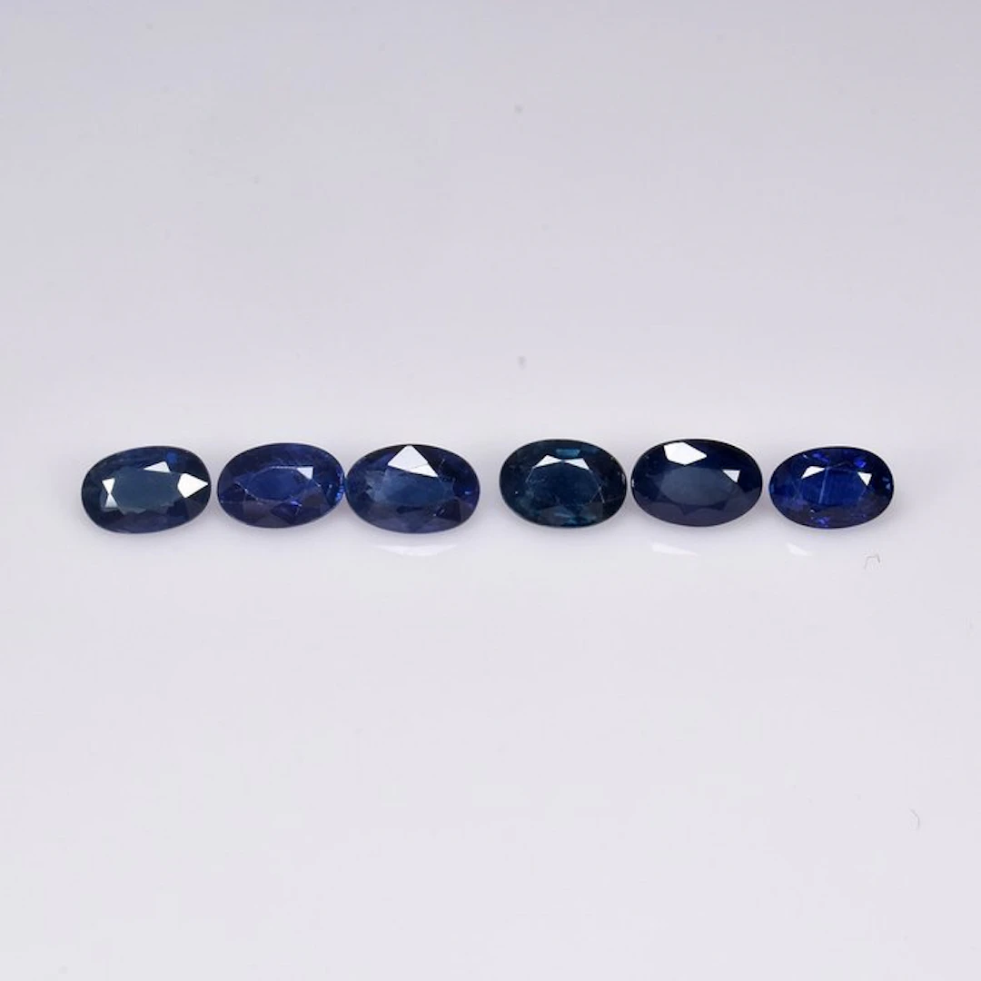 6 pcs Blue Sapphire - 3.86 ct - Antwerp Laboratory for Gemstone Testing (ALGT)
