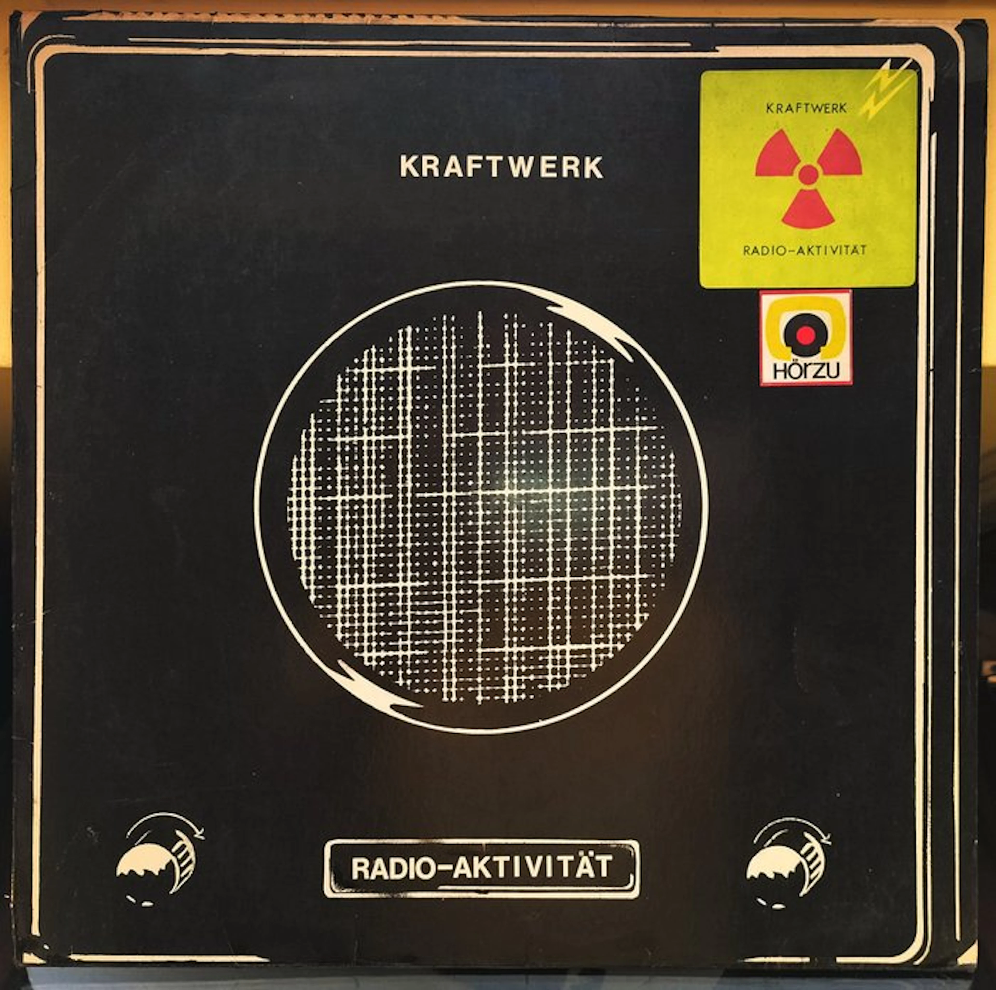 Kraftwerk - Radio-Activität - 1st press 1975 Germany - LP - 1st Pressing - 1975