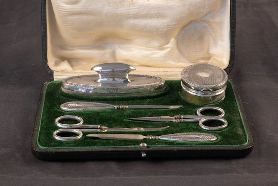 Toilet set - .925 silver