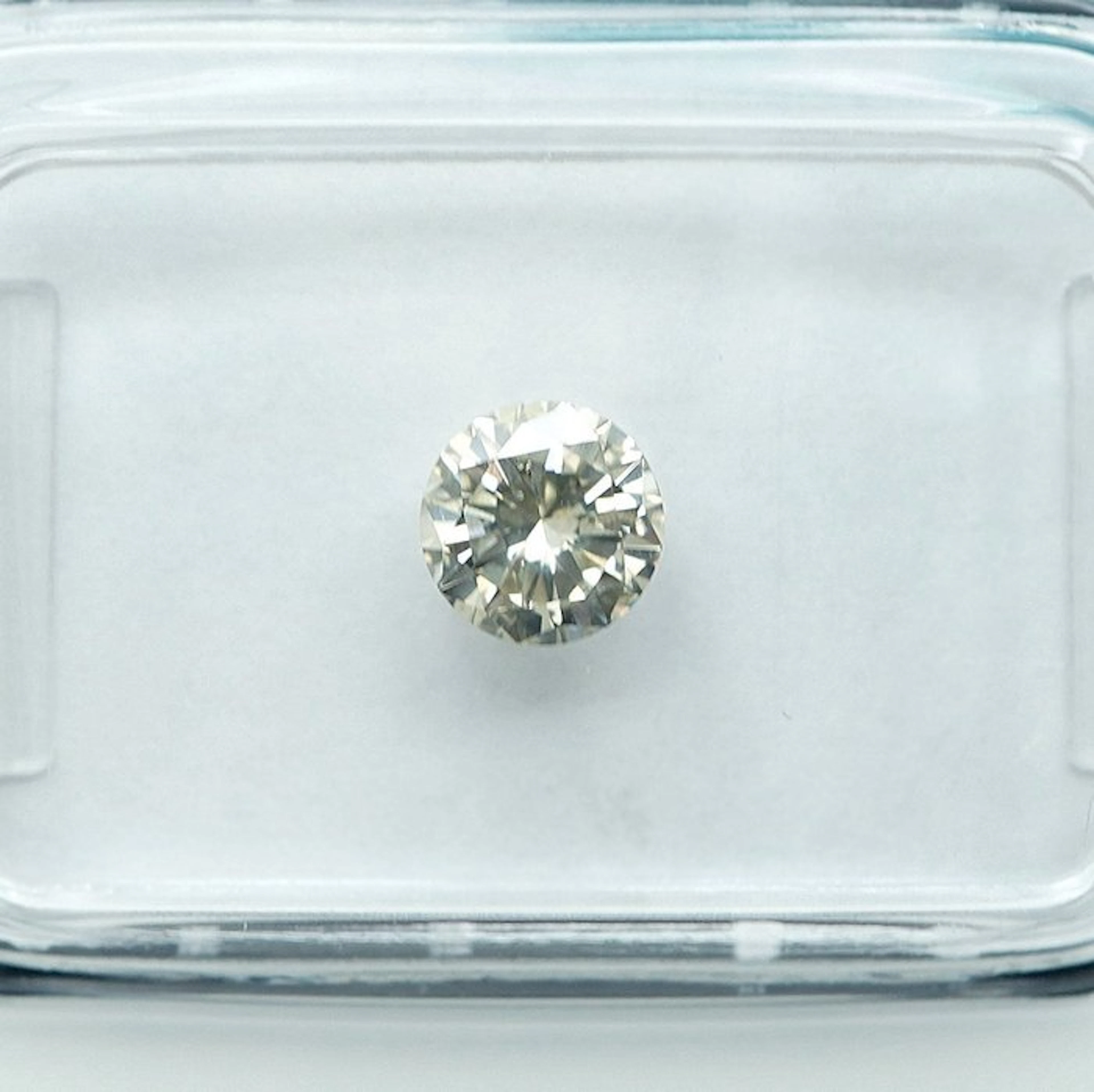 1 pcs Diamond (Natural) - 0.50 ct - Round - N (tinted)...