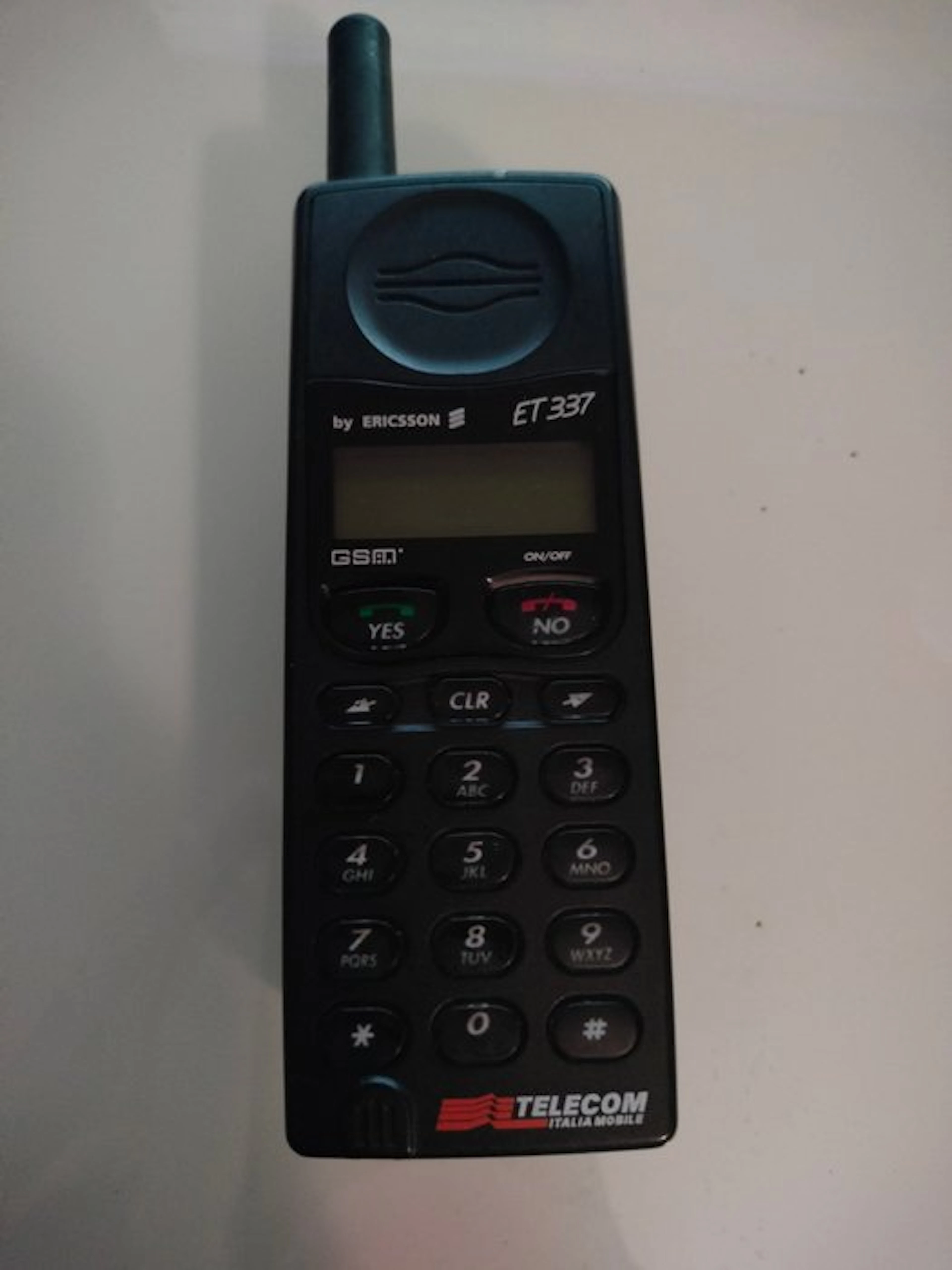 Ericsson ET 337 - Mobile phone (1)