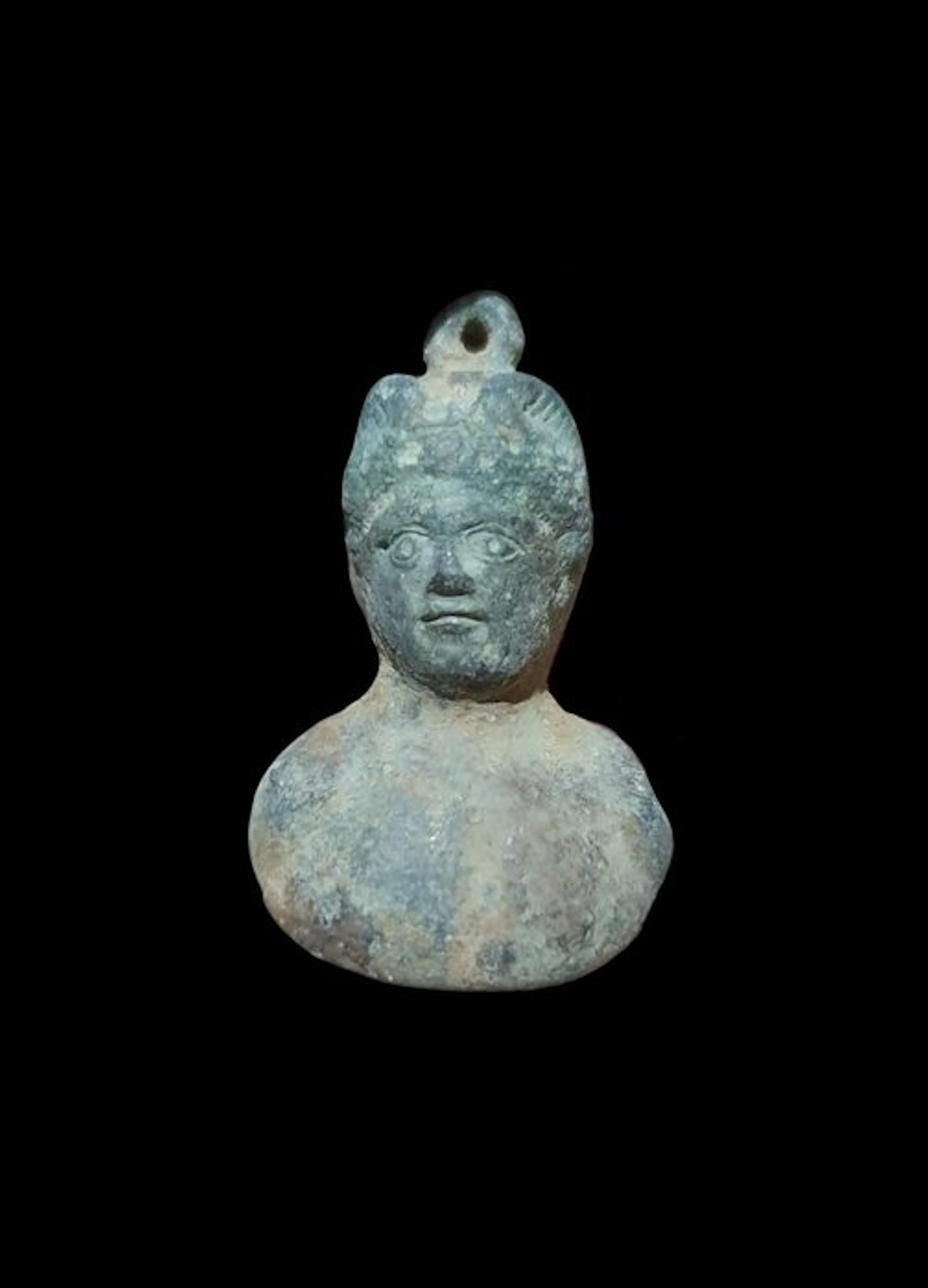 Late Roman/Early Byzantine Bronze bust pendant - 3 cm (No reserve price)