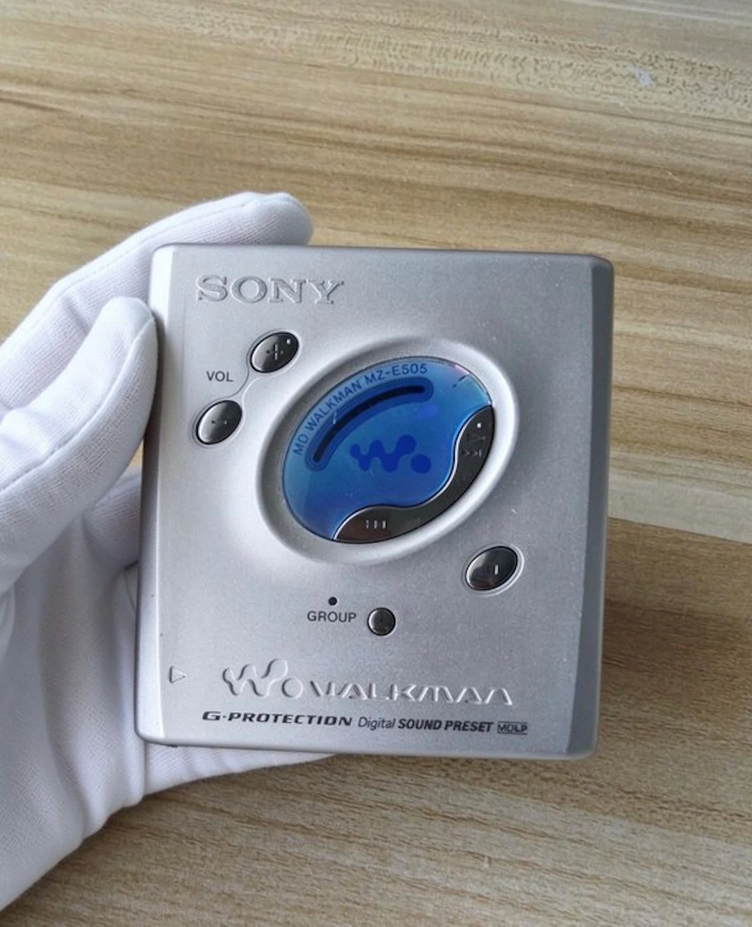 Sony - MZ-E505 MD Walkman Portable minidisc player