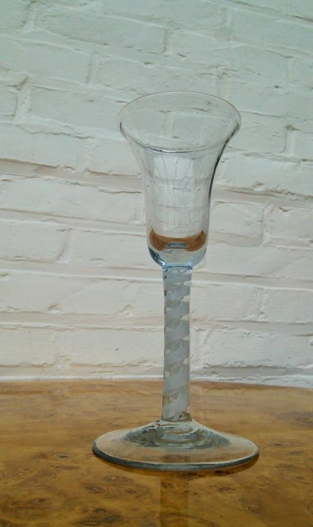 Drinking glass - 18th-century Dutch slingerglas - Glass, lead crystal
