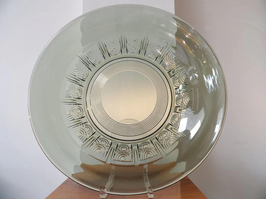 Val Saint Lambert - Charles Graffart - Platter - buttercup - Glass
