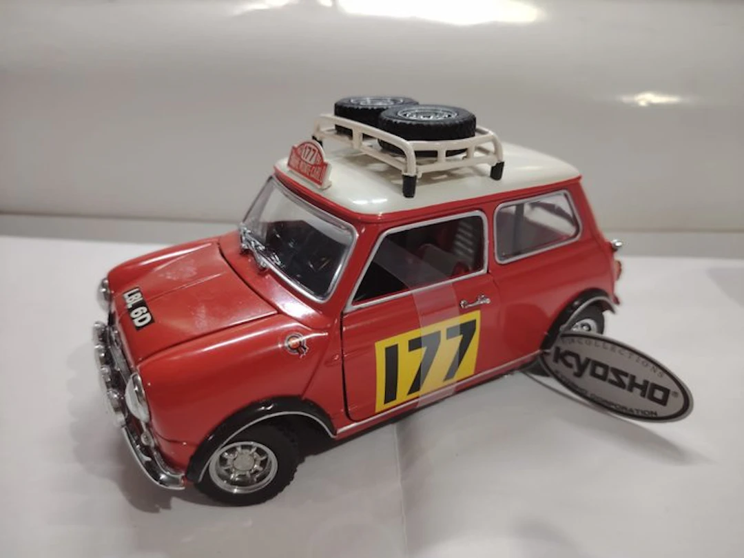 Kyosho 1:18 - Model car - Mini Cooper - Collection