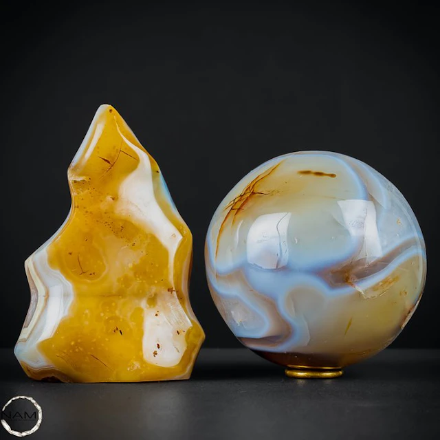 Carneol Set – Expressive Flame and Sphere with...