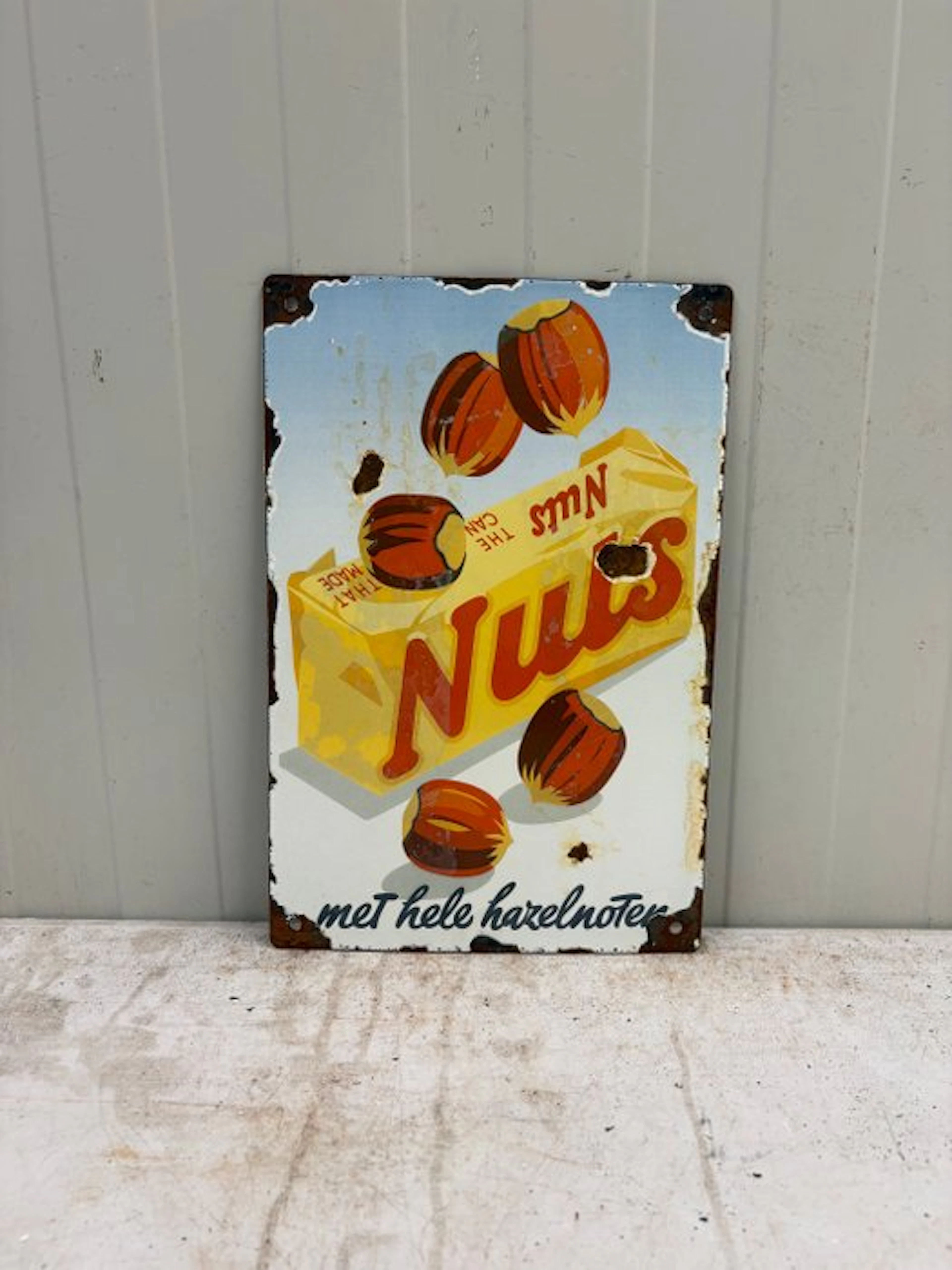 Nuts – Emaille reclamebord met hazelnoten – Klassieke...
