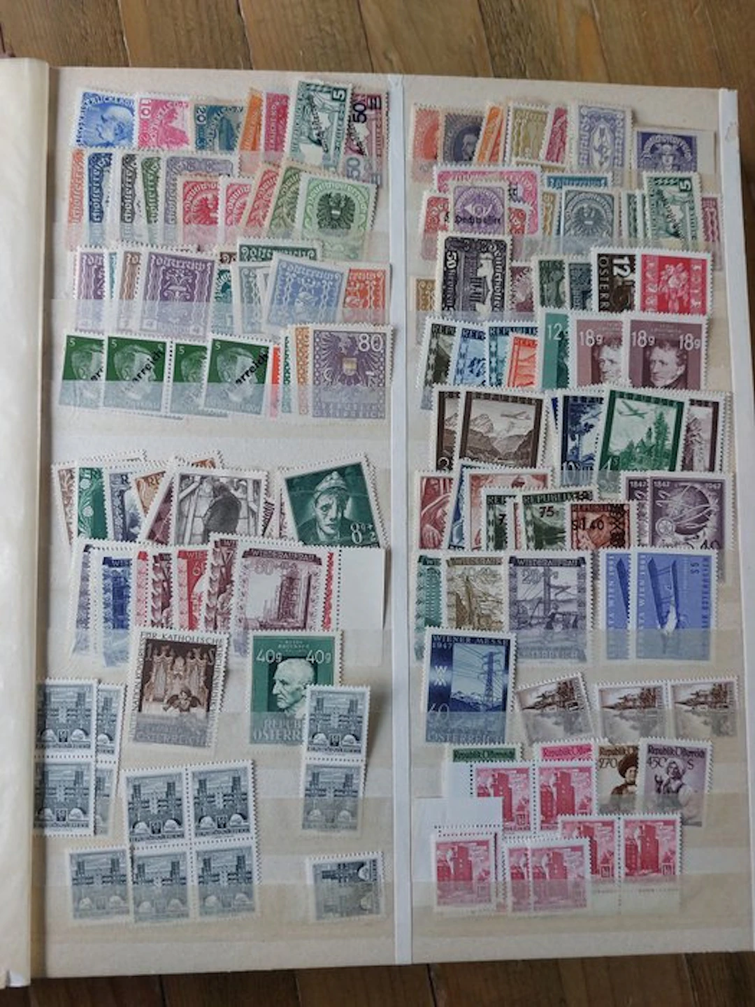 Austria 1945/1975 - Thick stock book of mint stamps