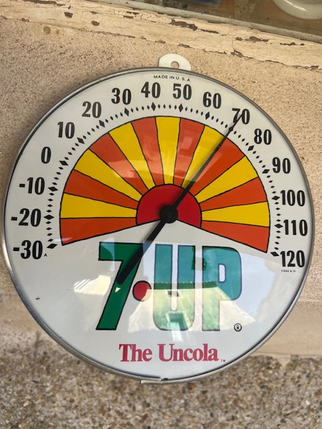 7-Up - 7-UP The Uncola - Advertising sign - Thermometer - Metal, Glass, Enamel