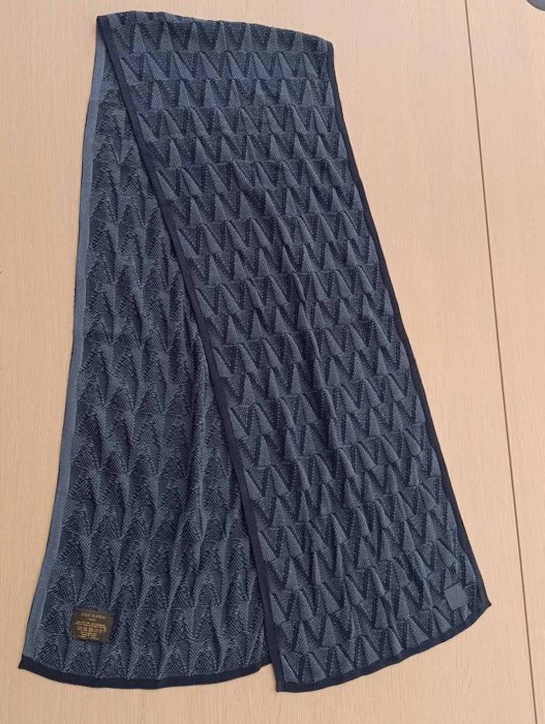 Louis Vuitton - M70044 - Scarf