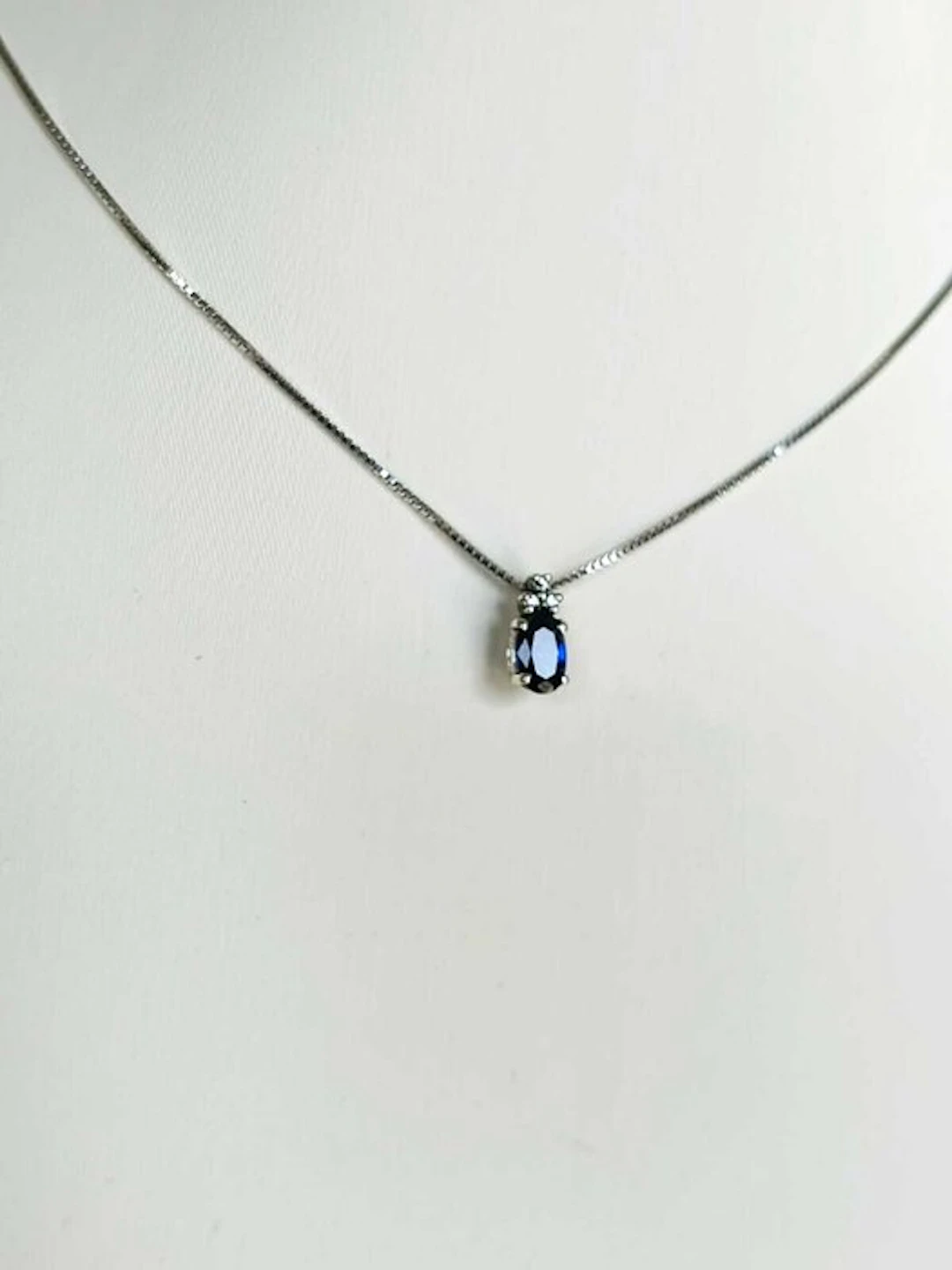 No reserve price - Necklace with pendant Silver Sapphire - Diamond