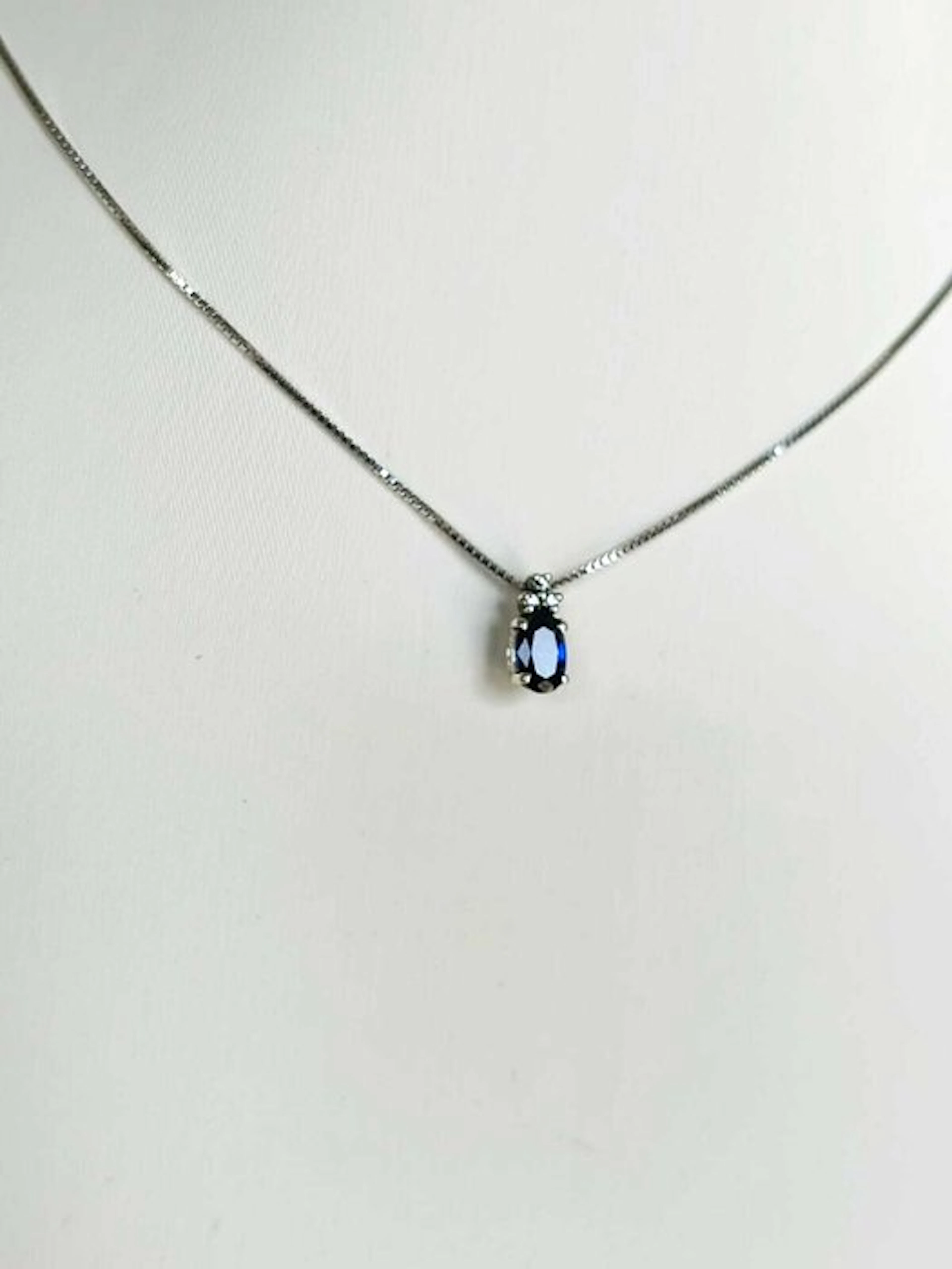 No reserve price - Necklace with pendant Silver Sapphire - Diamond