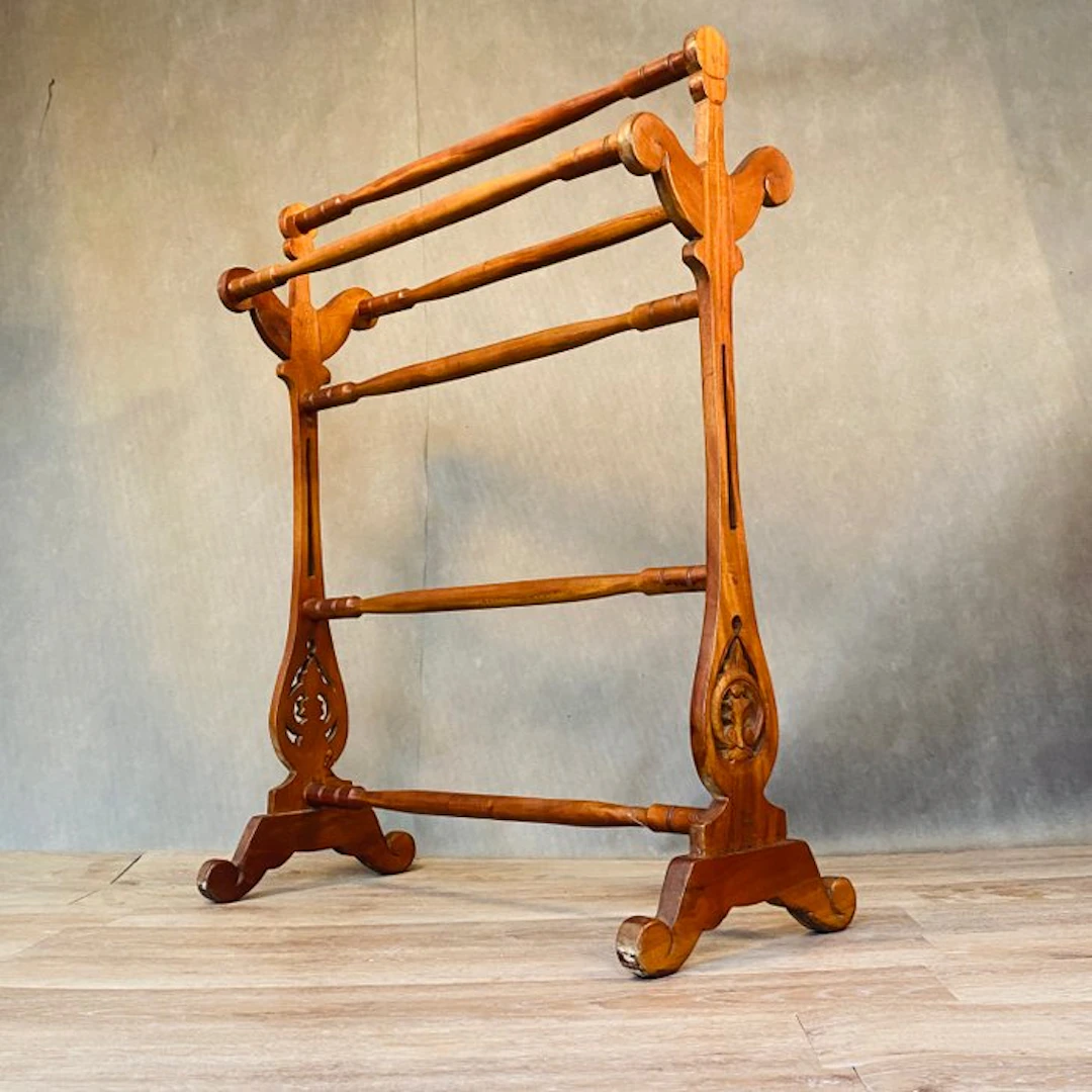 Coat rack - Wood, country-style bathroom towel rack