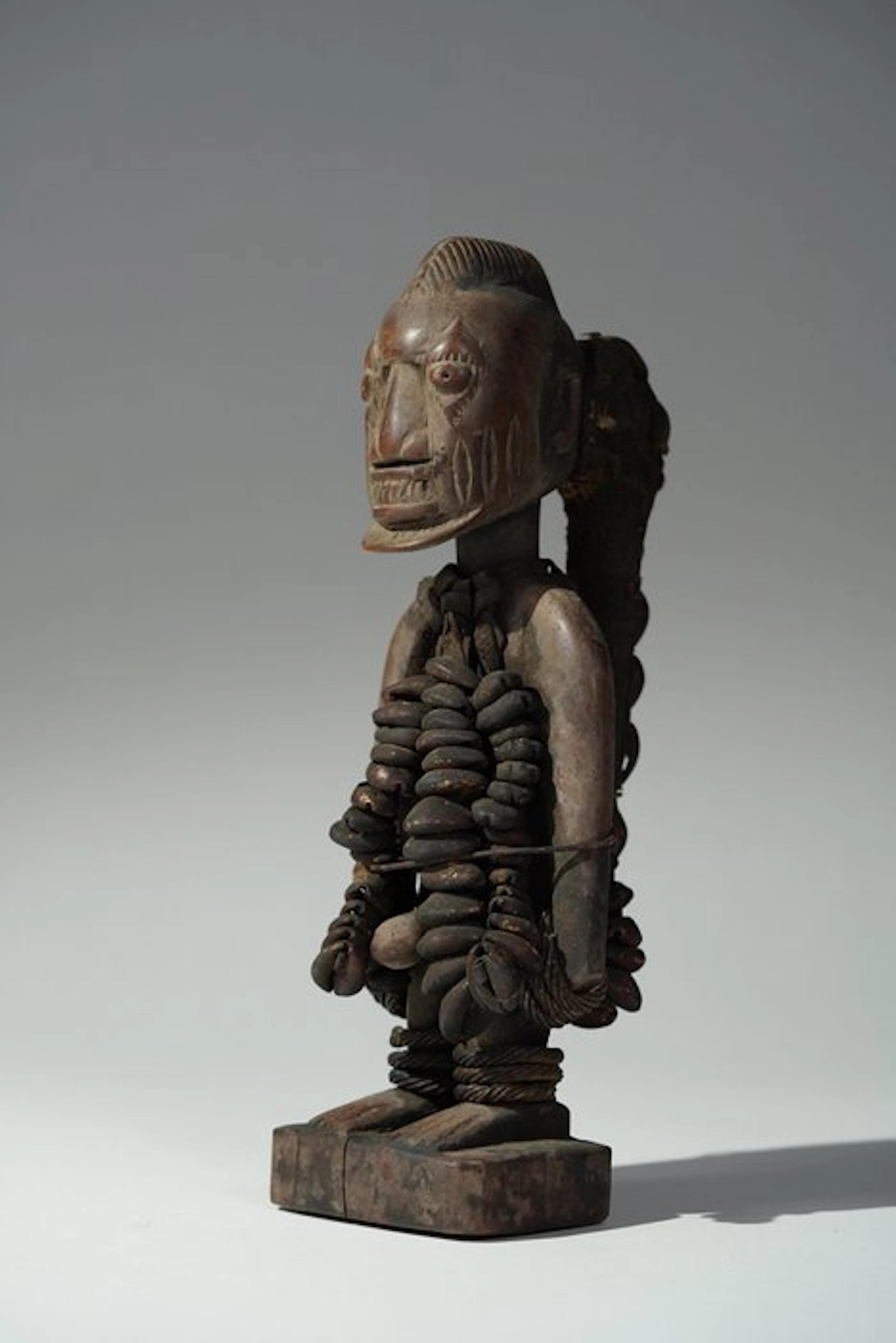 A wooden sculpture - Yoruba - Nigeria (No reserve price)