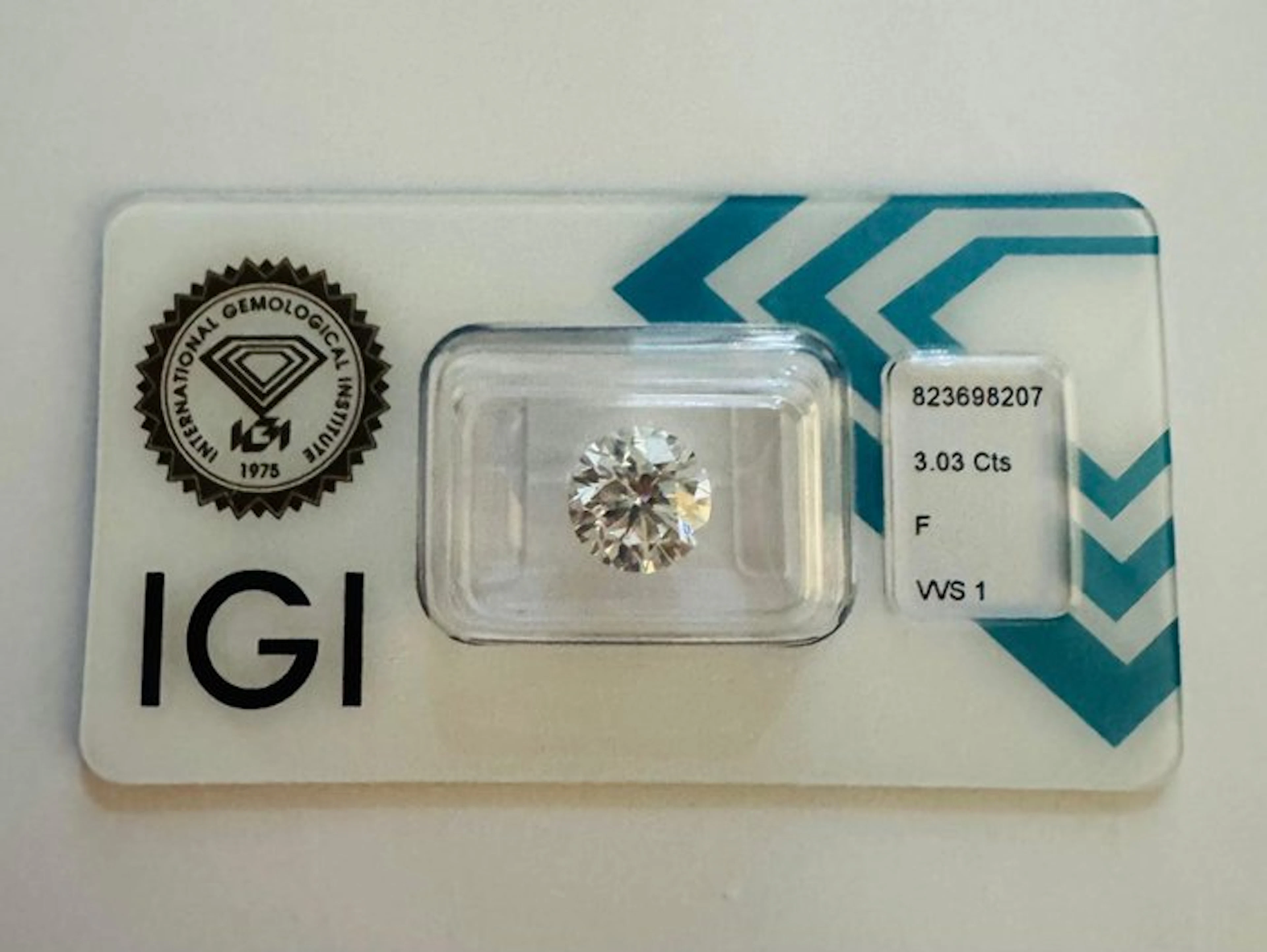 1 pcs Diamond (Natural) - 3.03 ct - Round - F - VVS1...