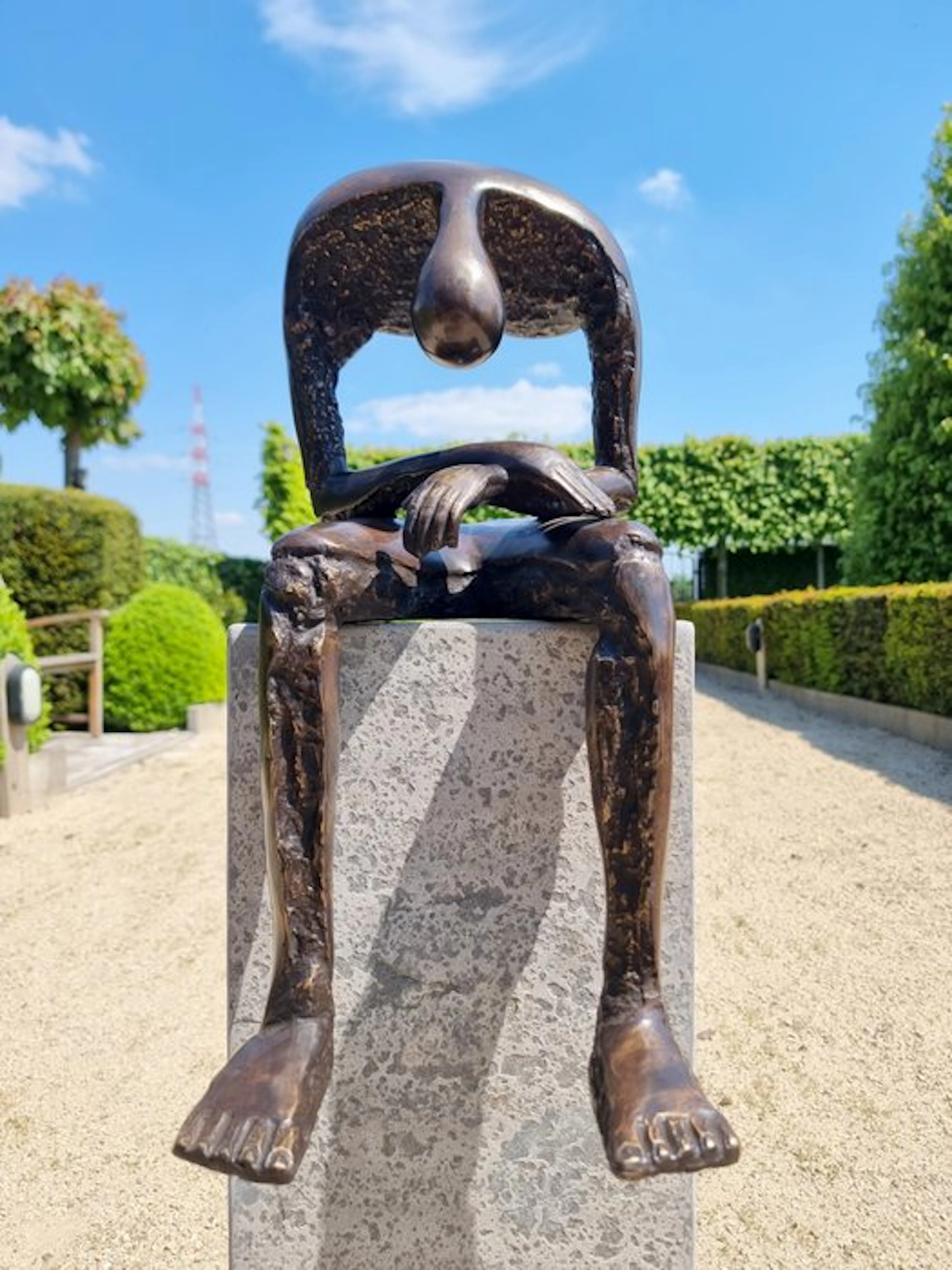 Sculpture, Abstract seated human - 50 cm - Bronze