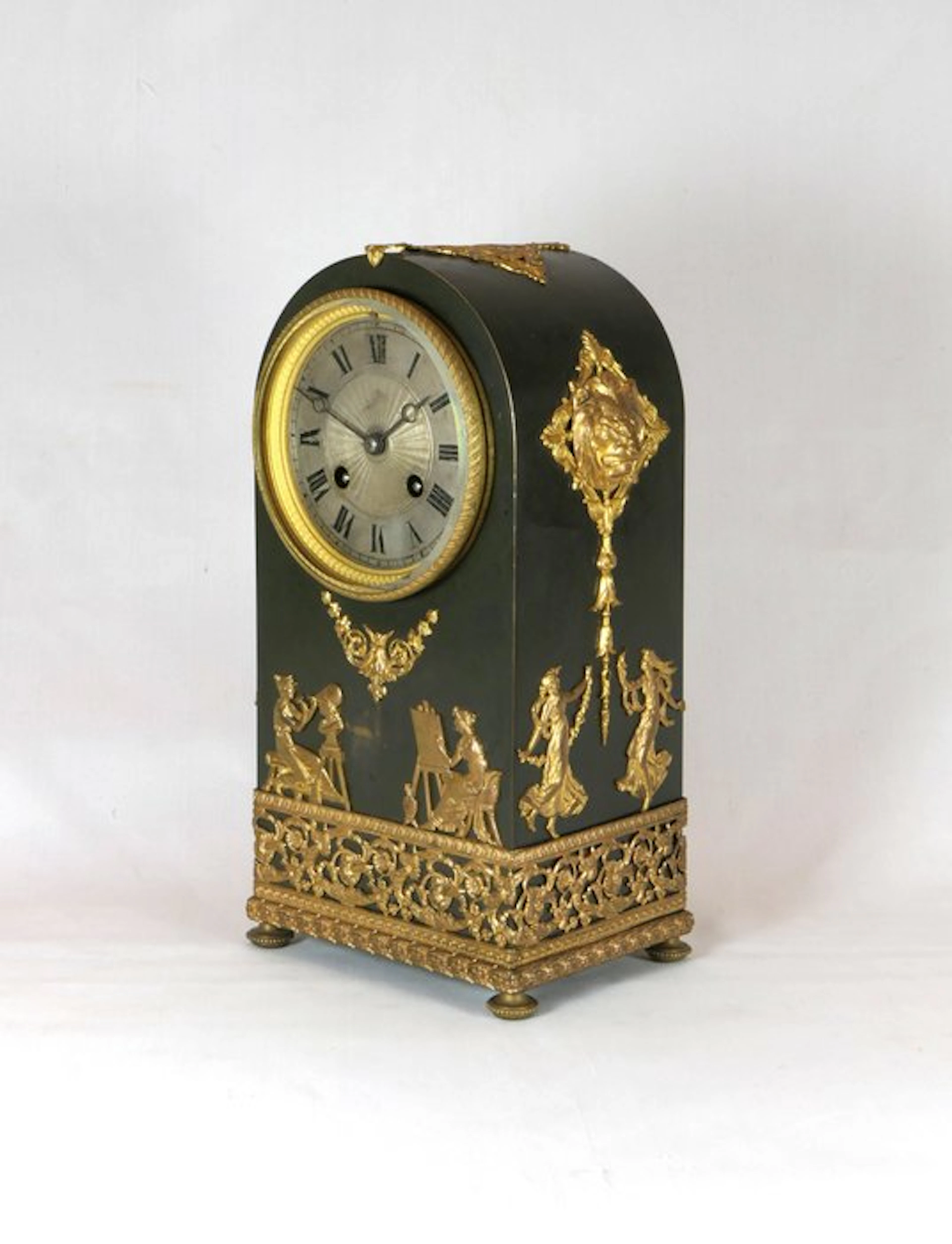 Mantel clock - Metal - 1800-1850 - bronze-patinated