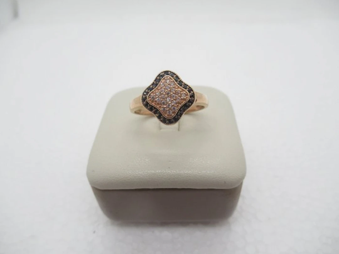 Ring - 14 kt. Yellow gold - 0.50ct. tw. Diamond (Natural) - Sapphire