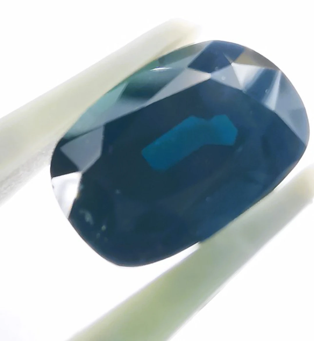 No reserve price - 1 pcs Blue Sapphire - 3.91 ct...