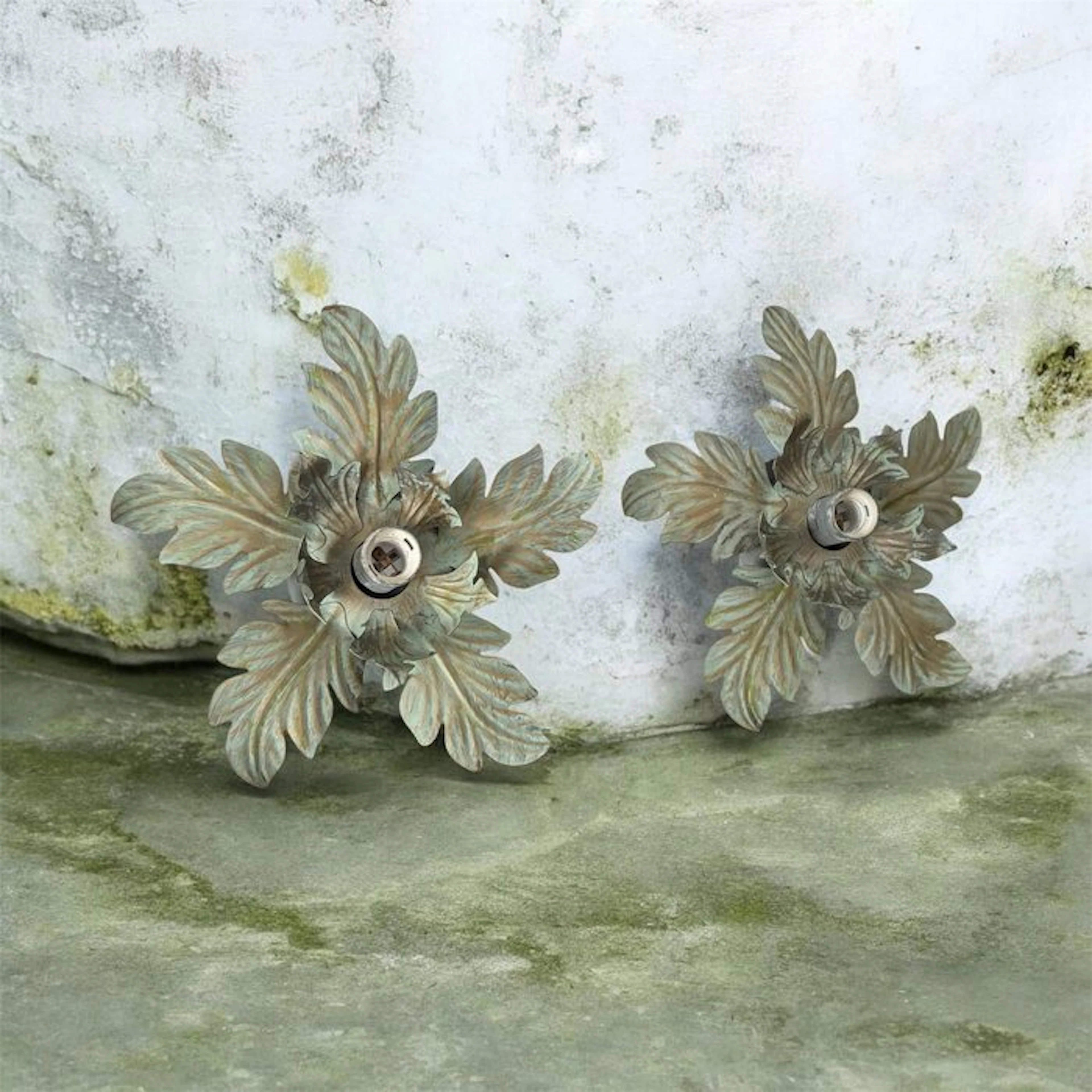 Wall lamp - Metal - a pair of wall sconces.