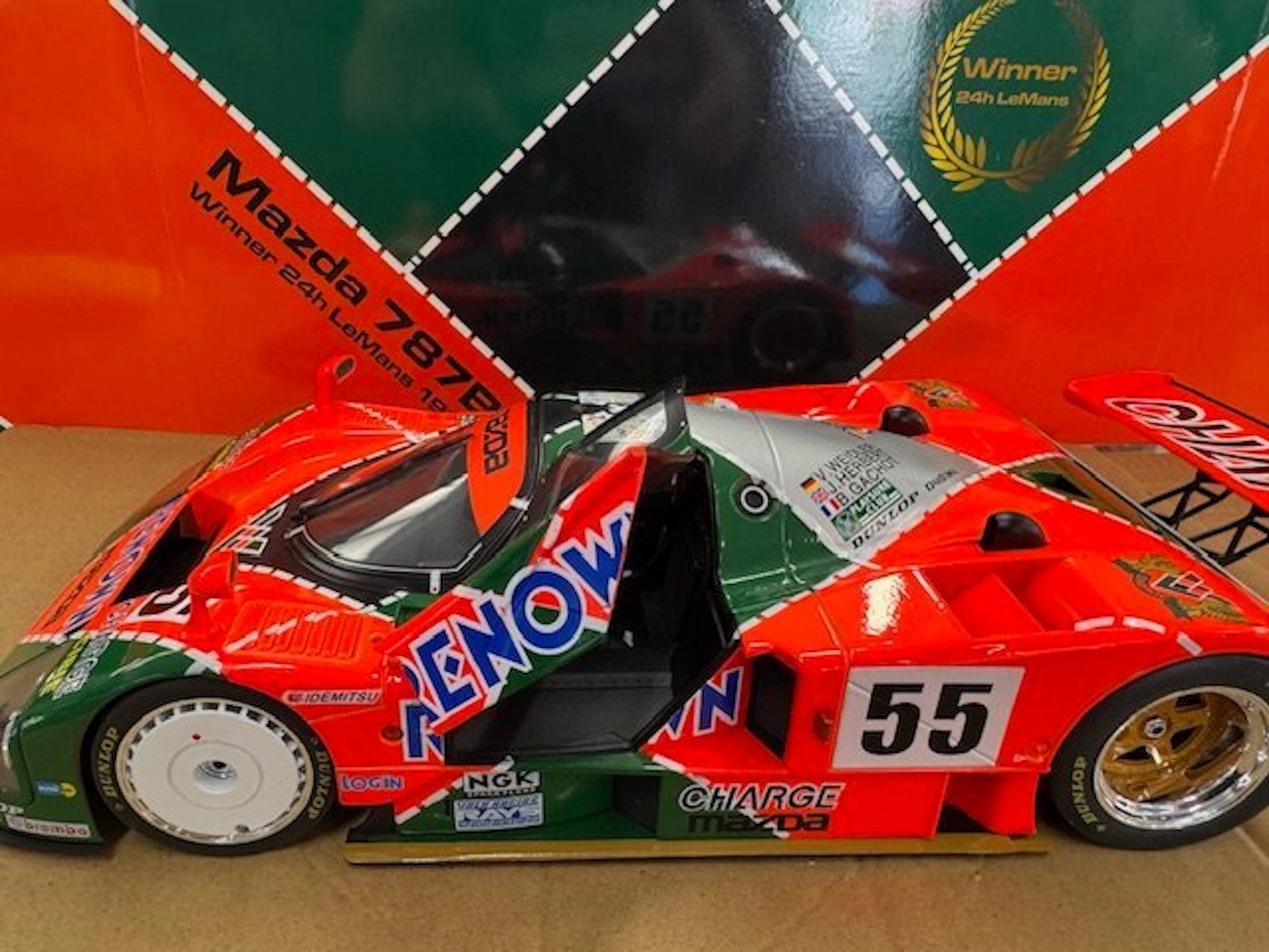 Mazda 787B # 55 Werk 83 1:12 - Model race car - Winner...
