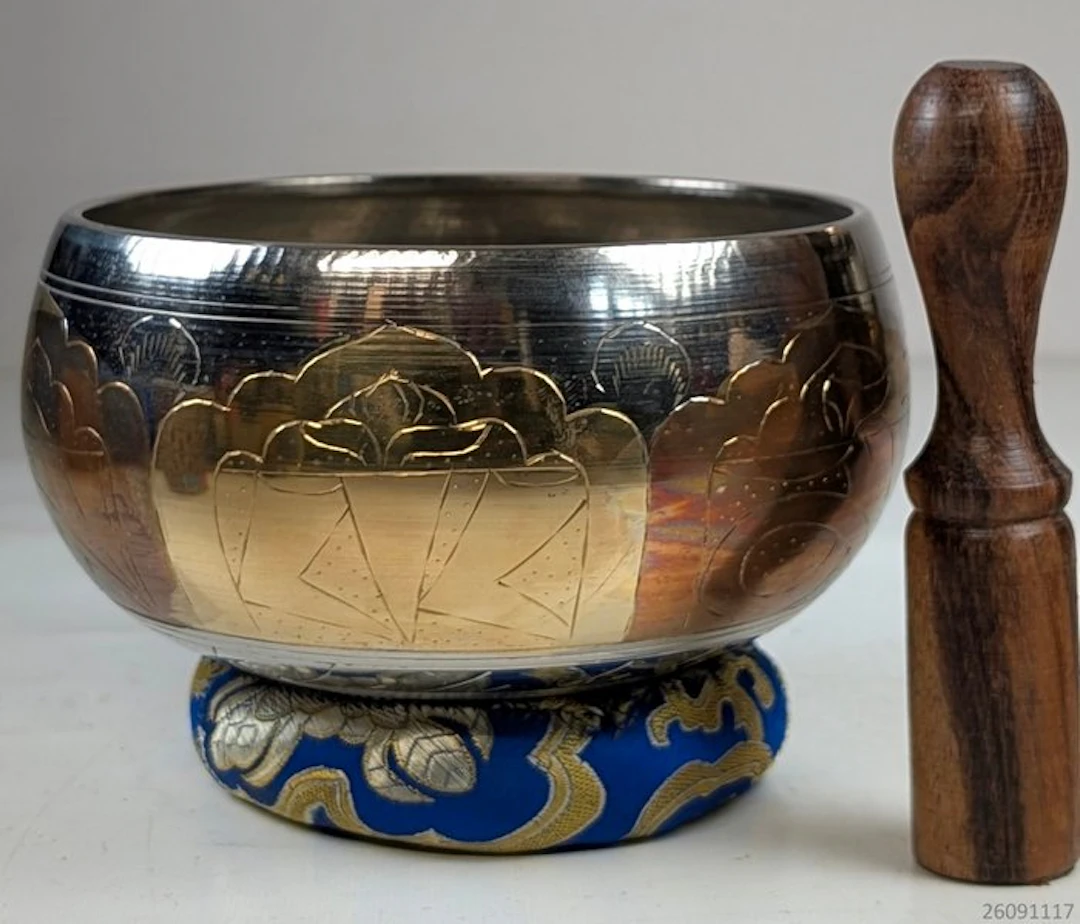 Contemporary Singing bowl - several metals - 2024 - singing bowl