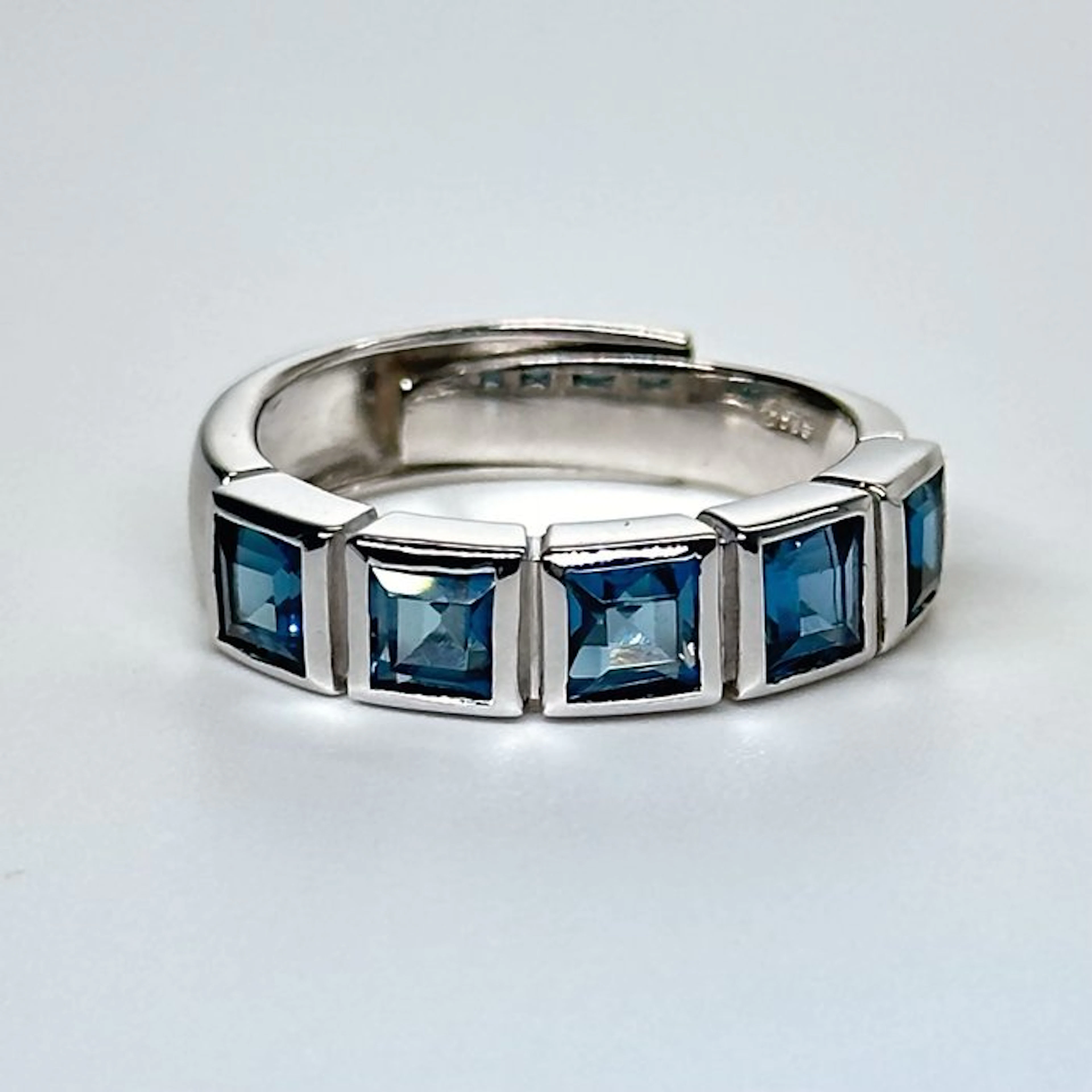 No reserve price - Ring 925 Silver with Natural Topaz