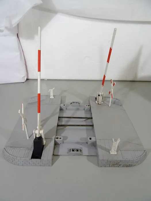 Objects Rwy LGB G - 5065 - Model train scenery (1) - Railway crossing with barrier ...