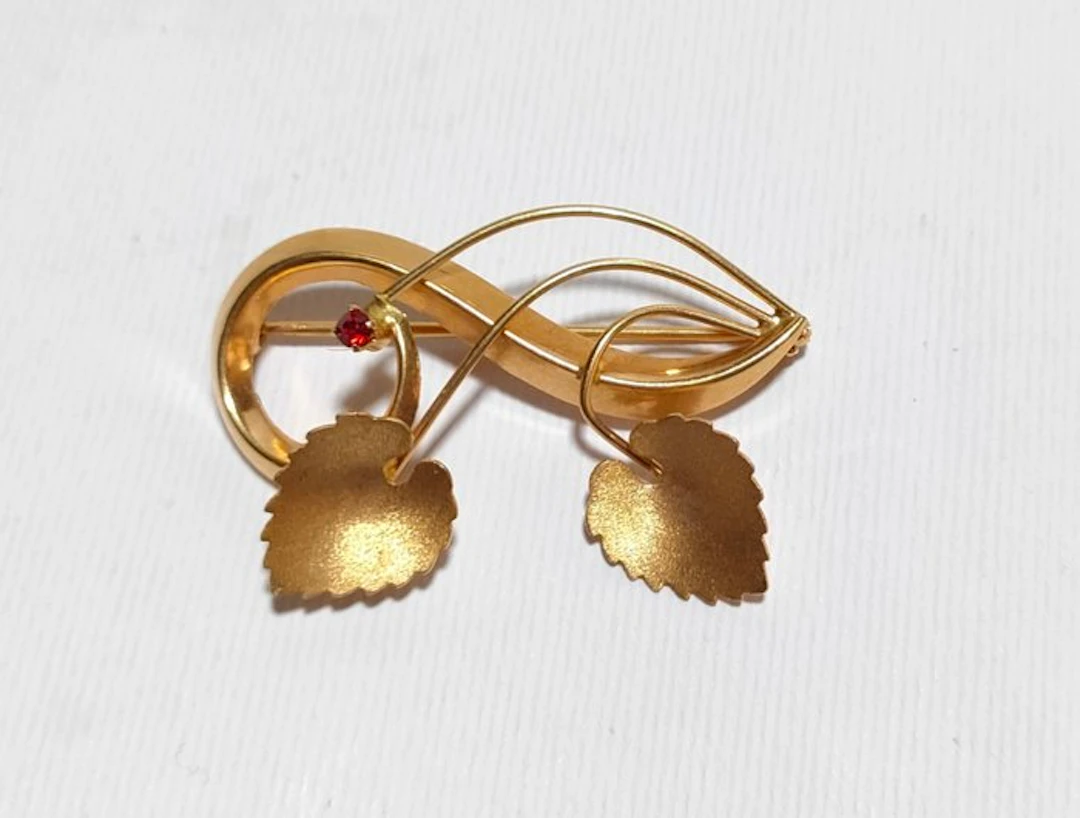 Brooch - 18 kt. Yellow gold