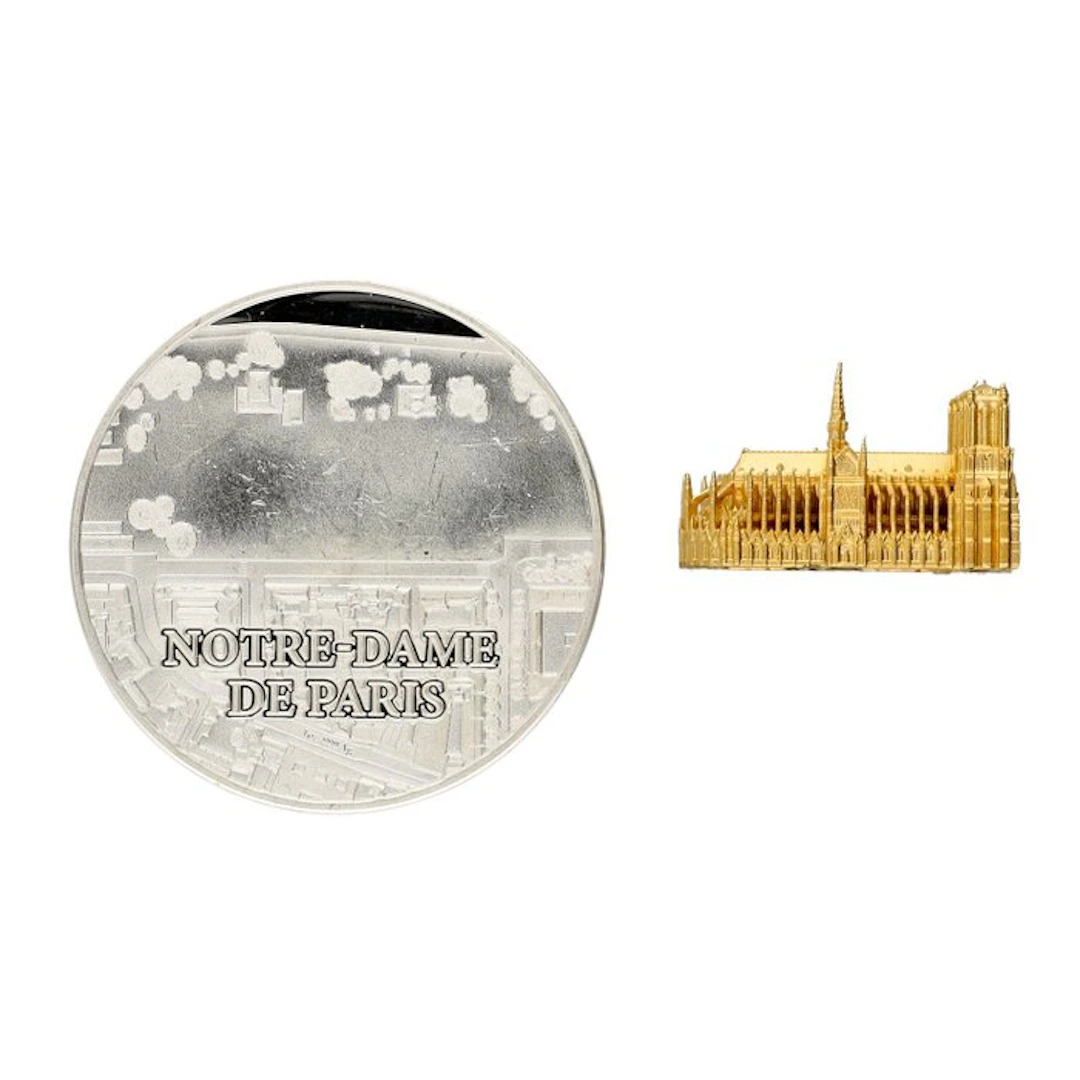 Cameroon. 3000 Francs 2024 - "Notre-Dame de Paris" (No reserve price)