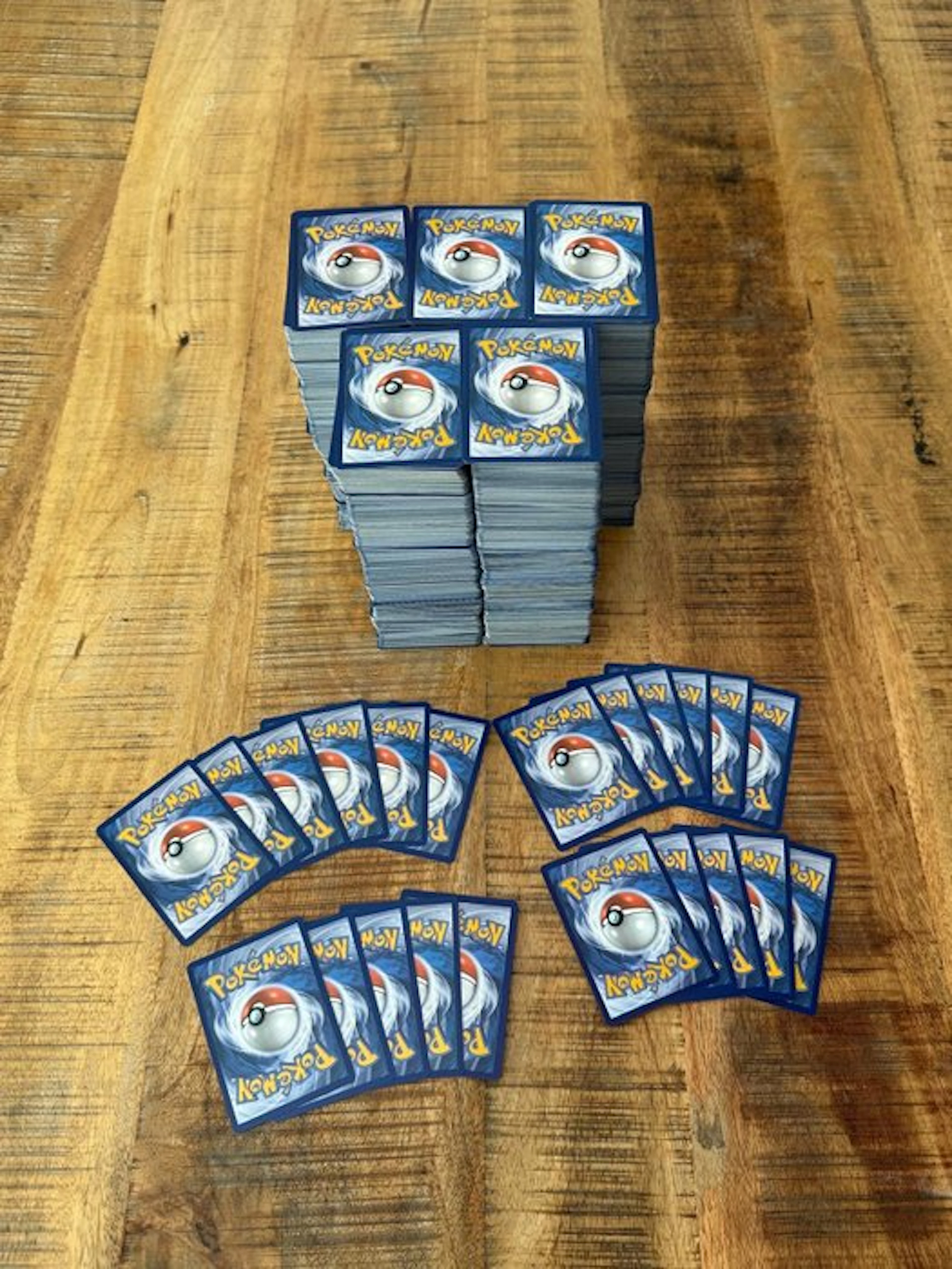 Pokémon - 2500 Bulk cards - Various sets
