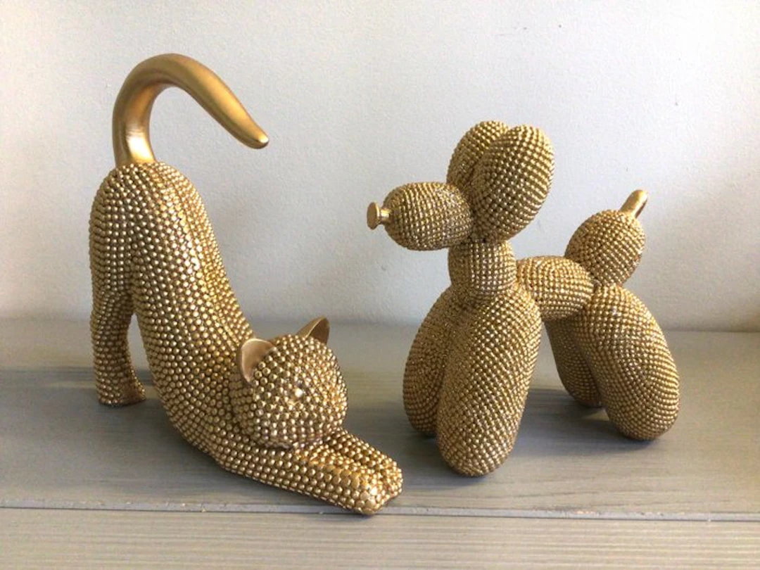 after Jeff Koons - Sculpture, Balloon dog en gestrekte kat - 14 cm - Resin