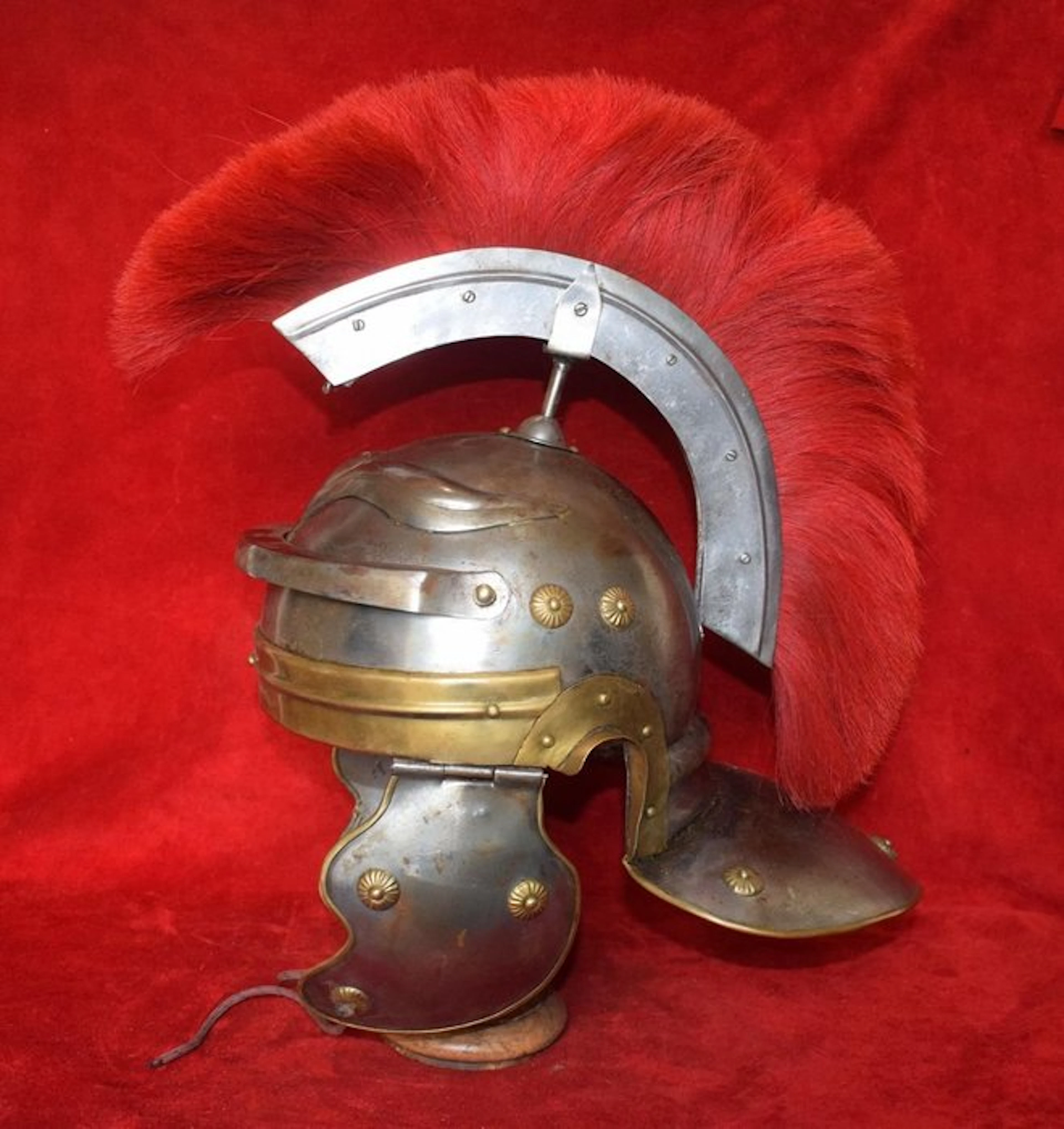 Military helmet - Roman centurion helmet 'imperial Gaulish' crest beige - 1st c