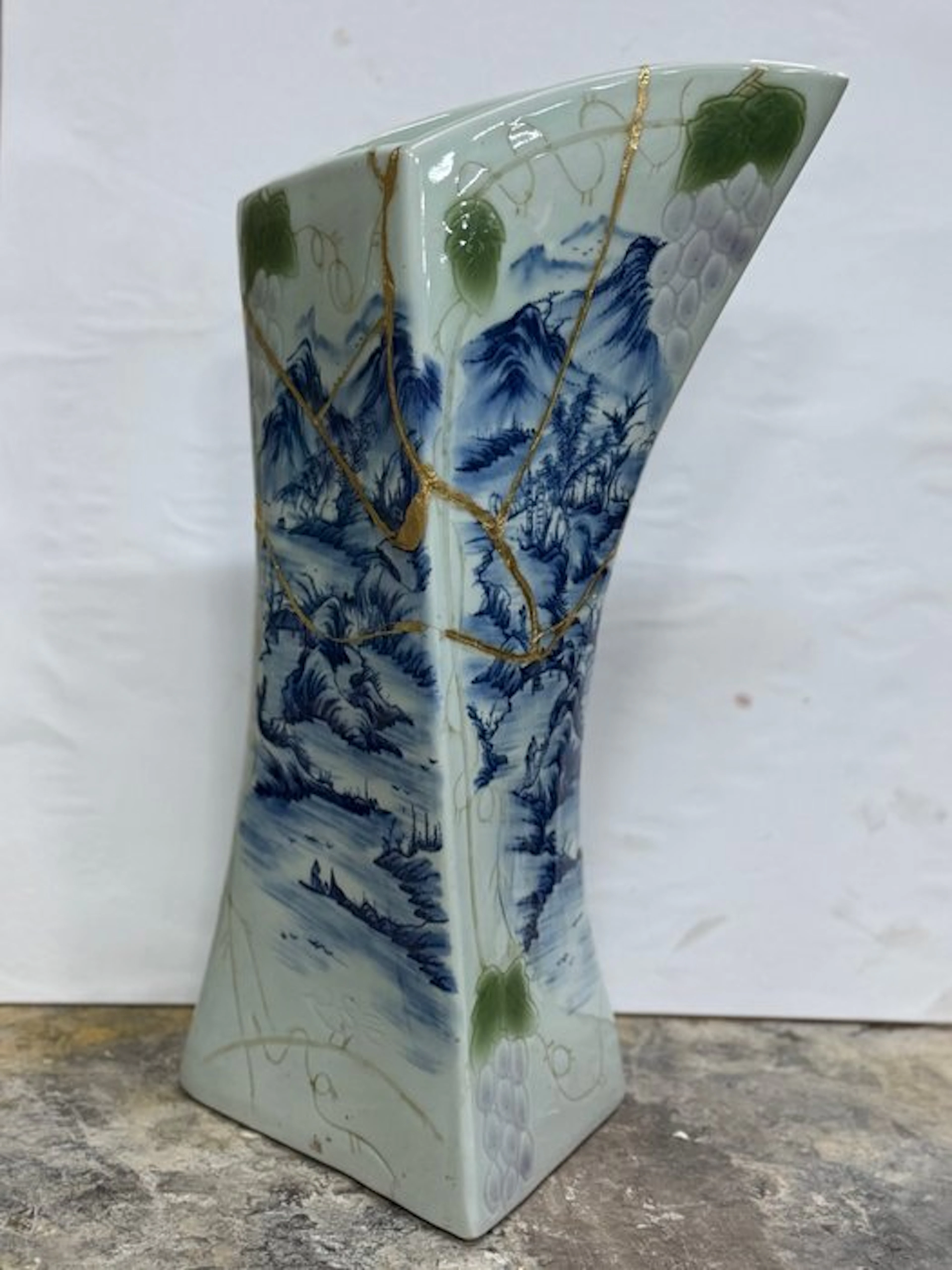 Vase - Ceramic, Gold - Asia - Kintsugi-style vase (No reserve price)