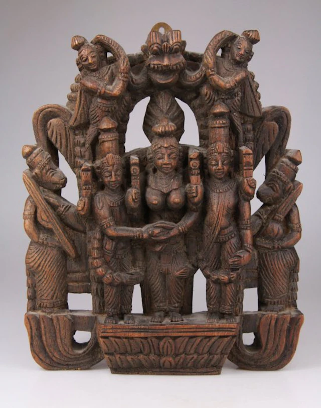 Sculpture India - Wood - India - 20th century