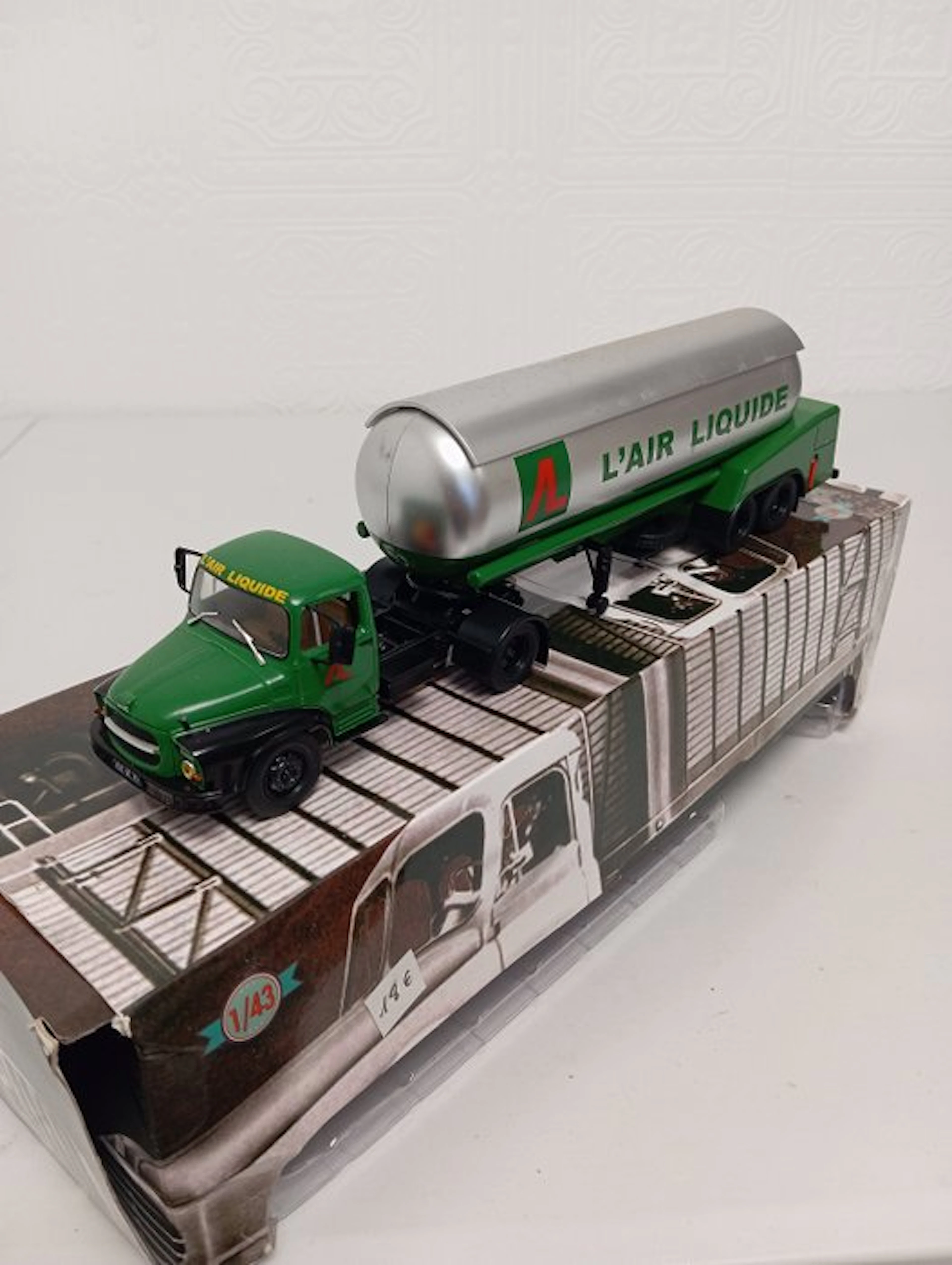 IXO 1:43 - Model car - Unic MZ 36 Saverne (1960-1966)