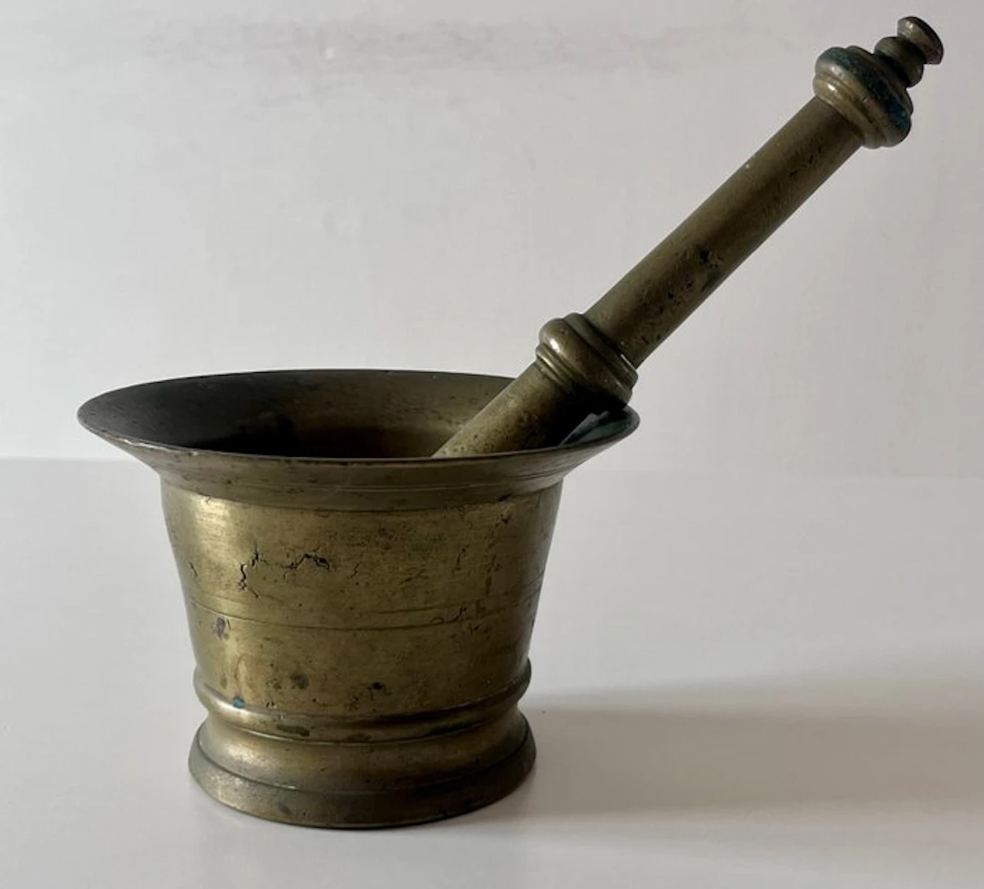 Mortar and pestle - Cast brass - Hand mortar – Brass