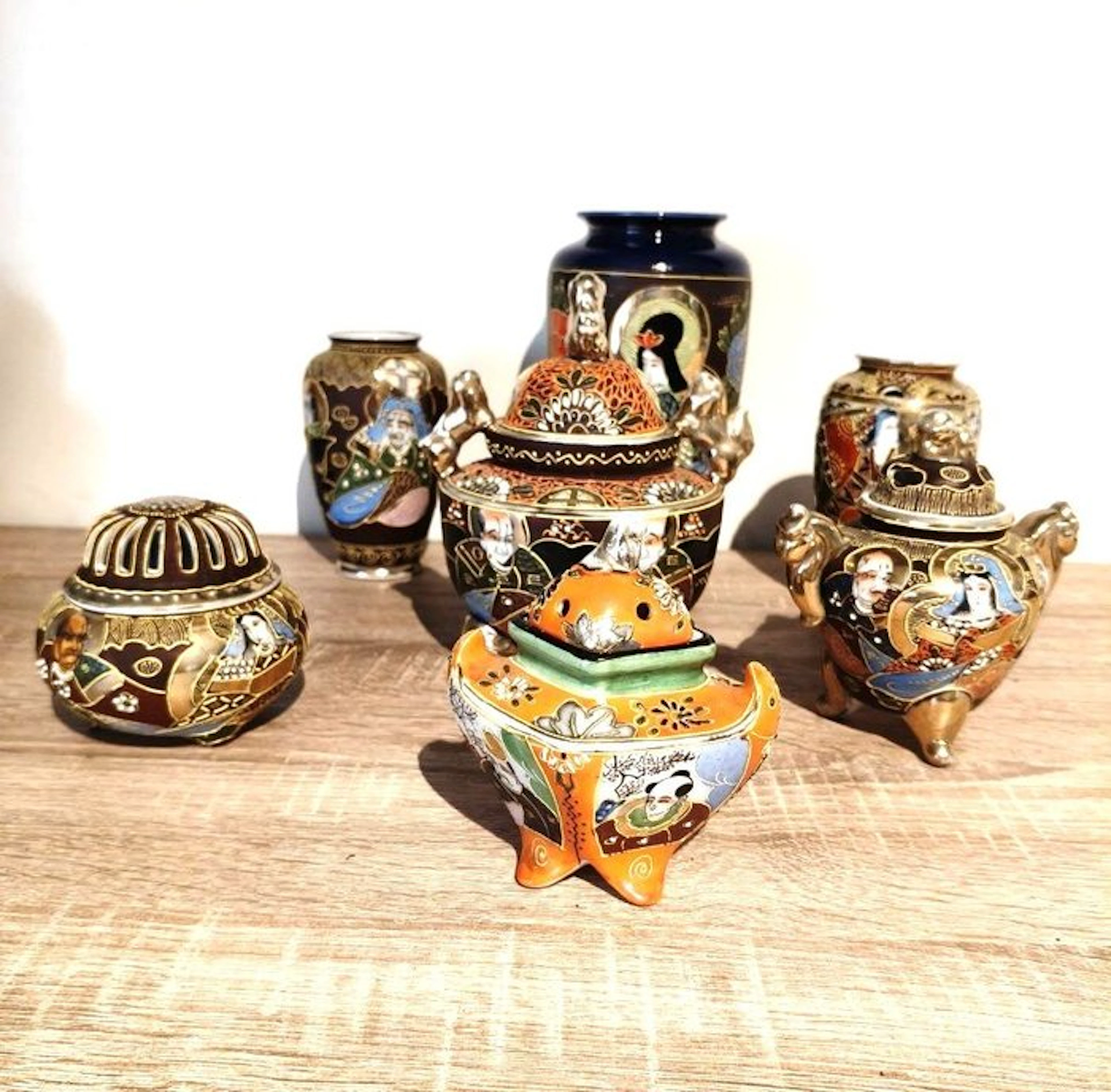 Beautiful 7-piece collection of Japanese Satsuma...