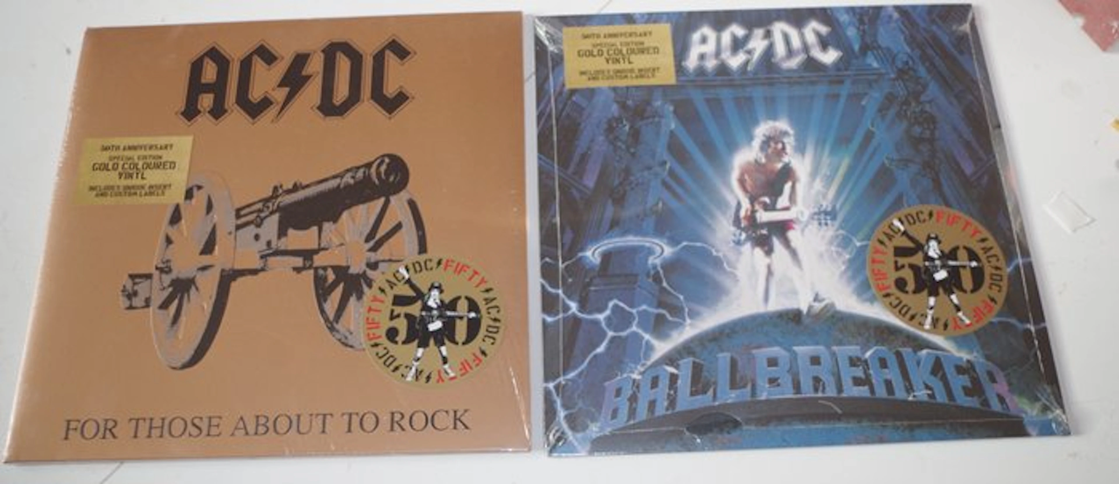 AC/DC - 2 Albums - Multiple titles - LP albums (multiple items) -