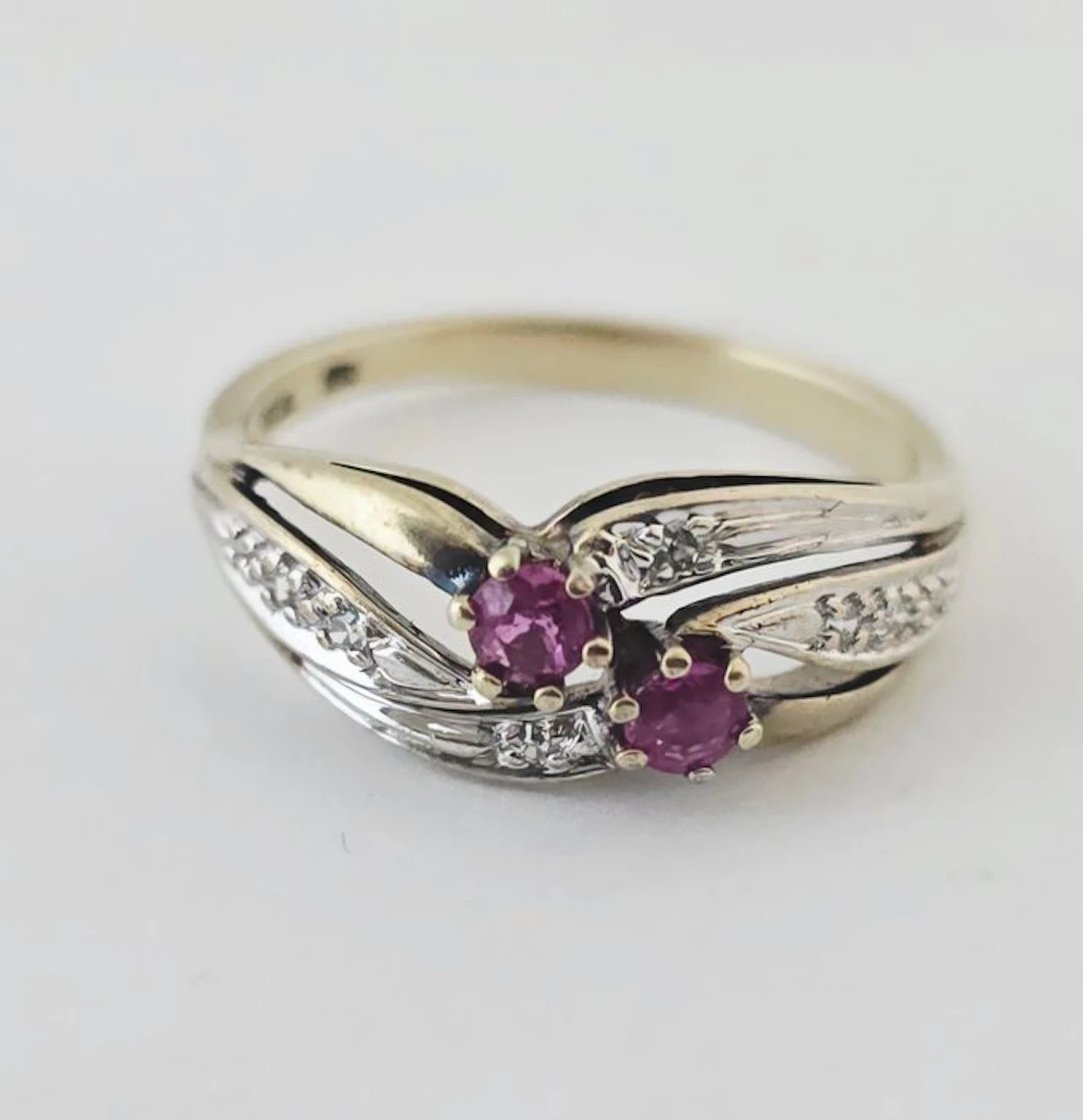 No reserve price - Ring - 8 kt. Yellow gold, White gold - Robijnen