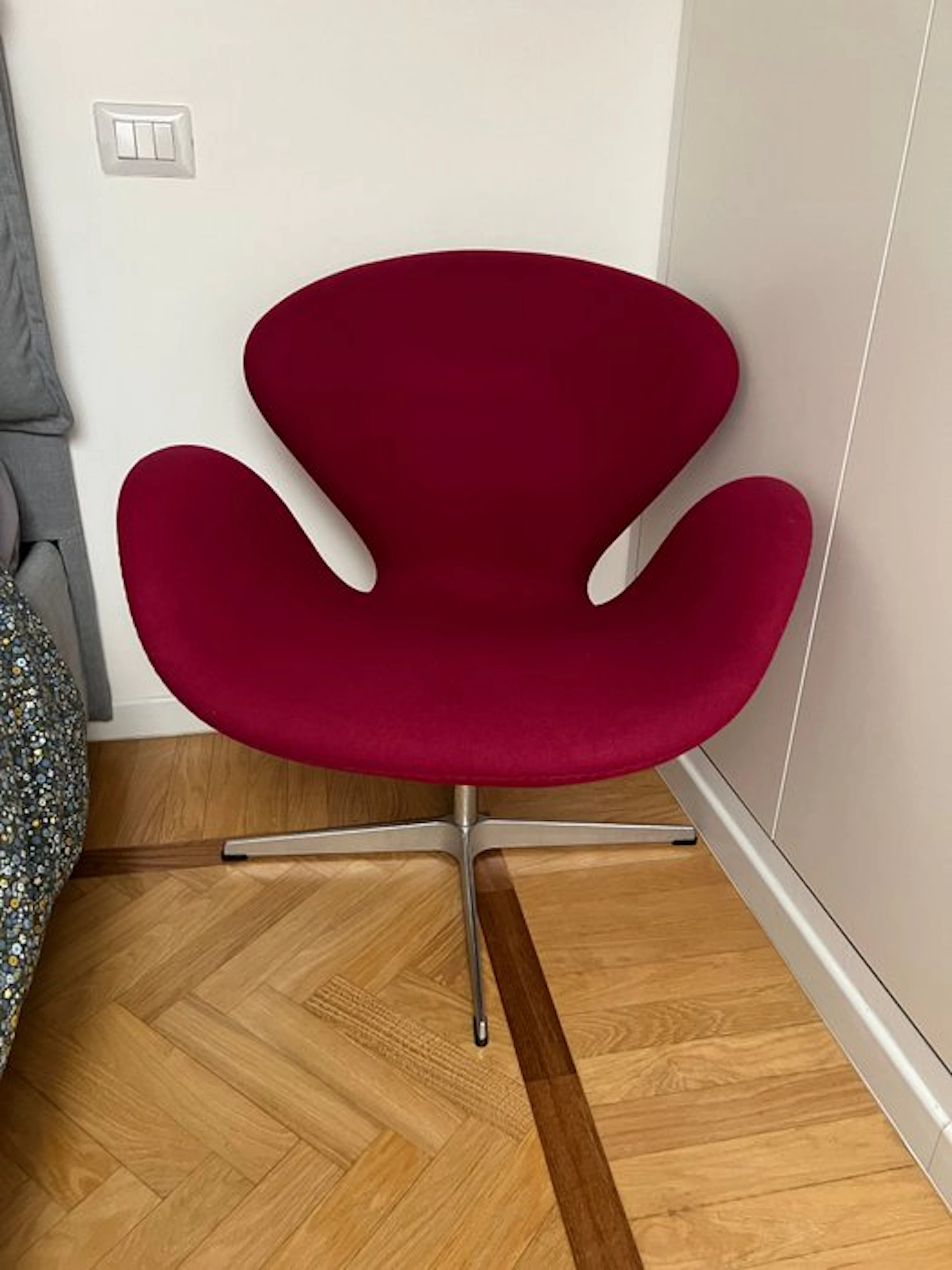 Fritz Hansen - Arne Jacobsen - Armchair - Swan Chair - Wool