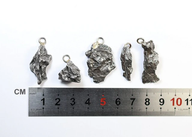 5 x Campo del Cielo meteorite pendants / new Pendant - 25.7 g - (5)