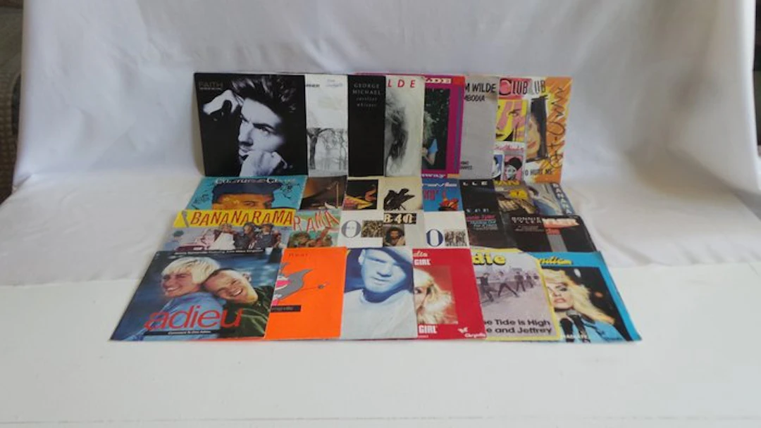 Various Artists/Bands in 1980's - 30 x 7" Singles feat