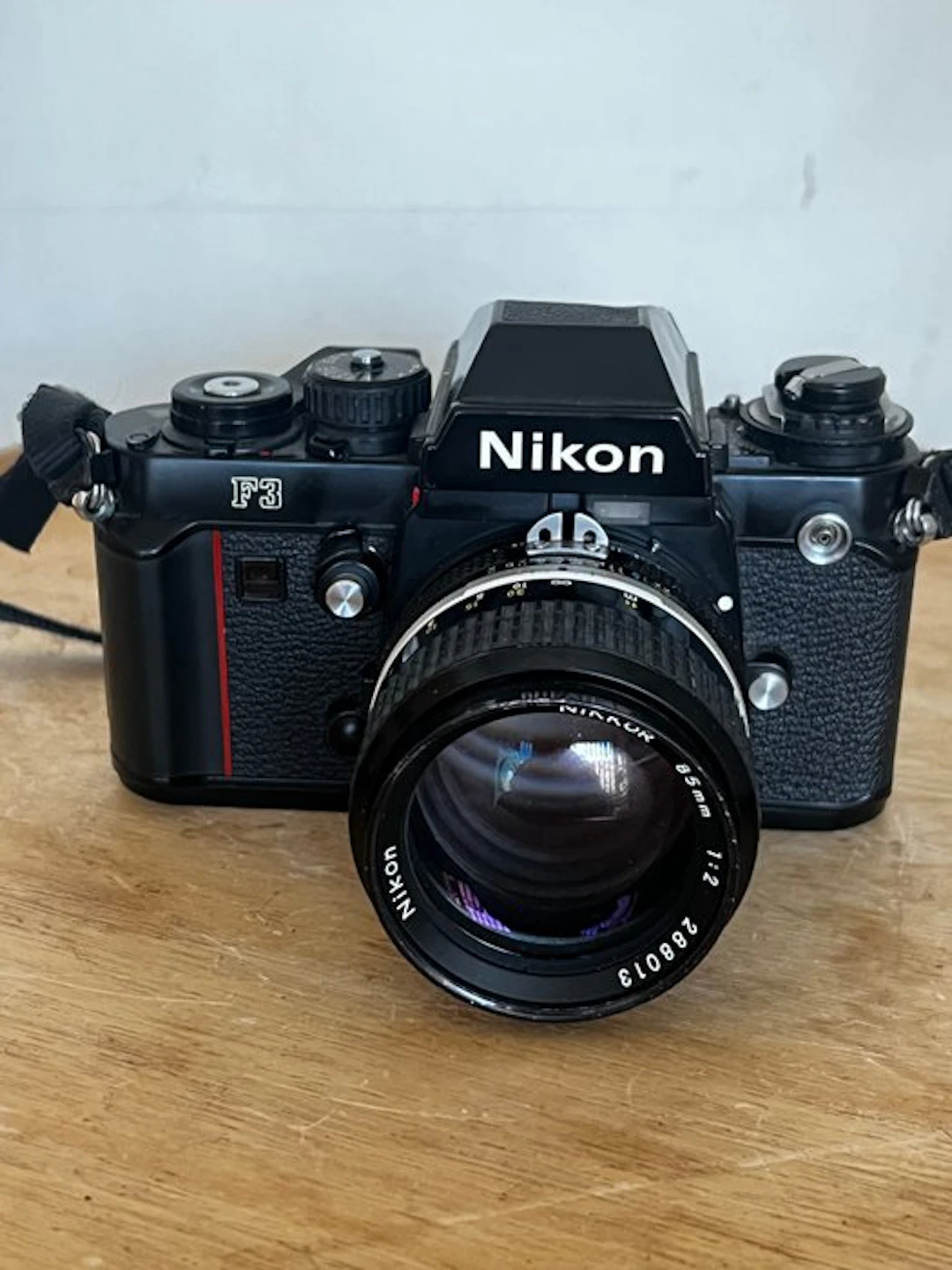 Nikon F3 + nikkor 85mm F2.0 Analogue camera