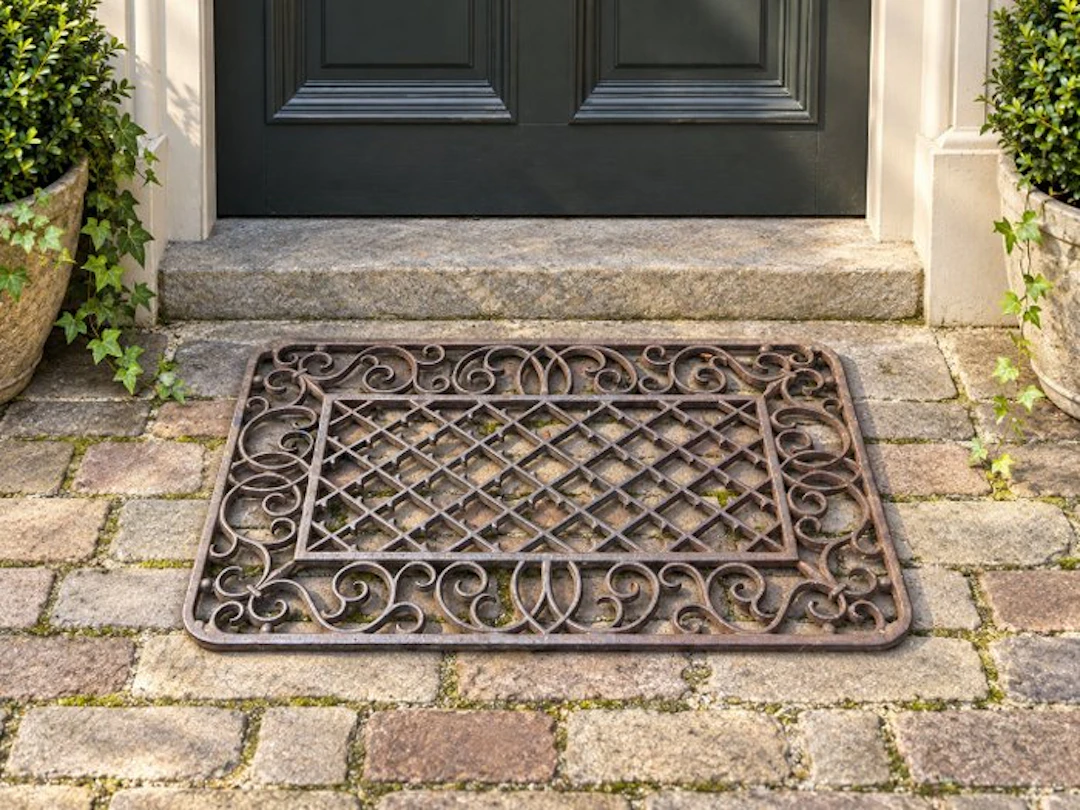 Architectural ornament - Sierlijke gietijzeren deurmat –...