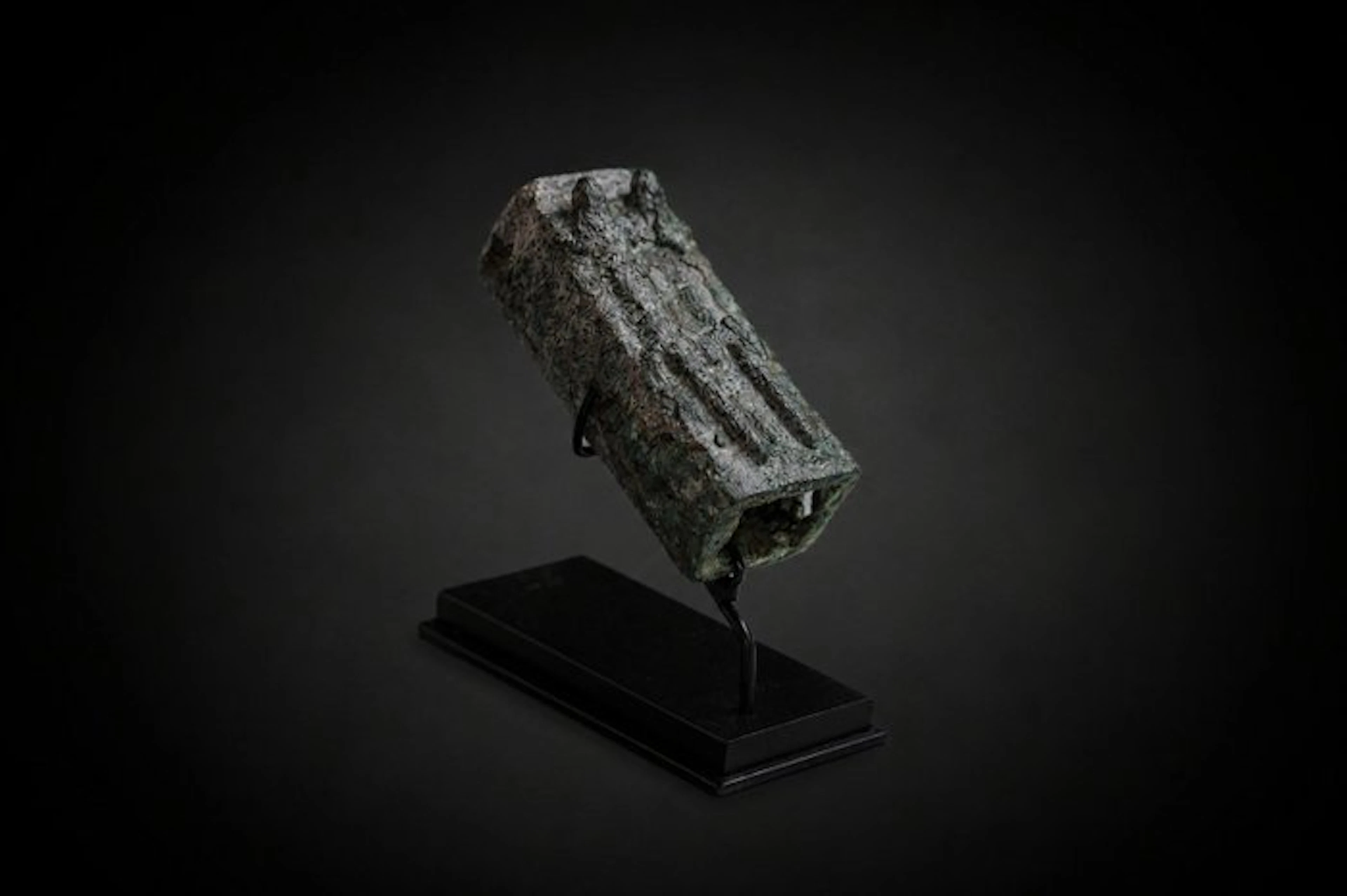 Ancient Egypt, Bronze rare lizards sarcophagus - 2.5 cm